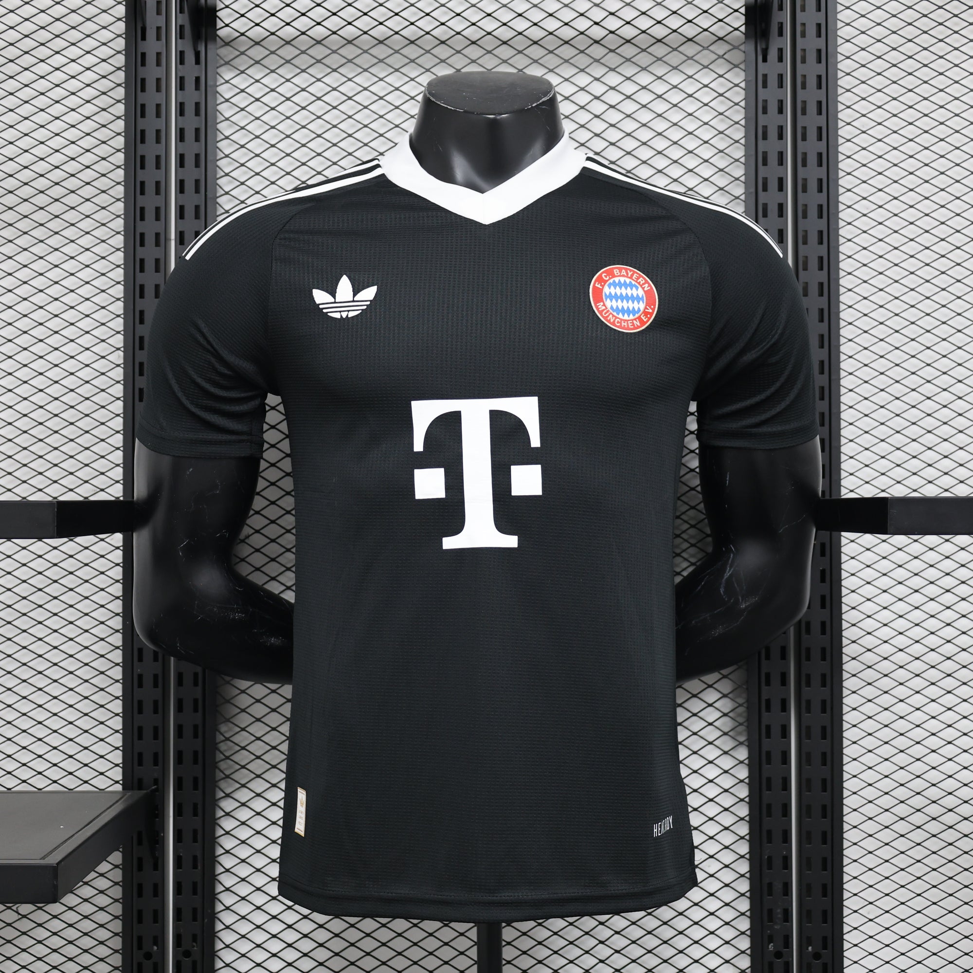 FC Bayern München Jersey 2024/25-(Custom Name & Number)   Ai trimis