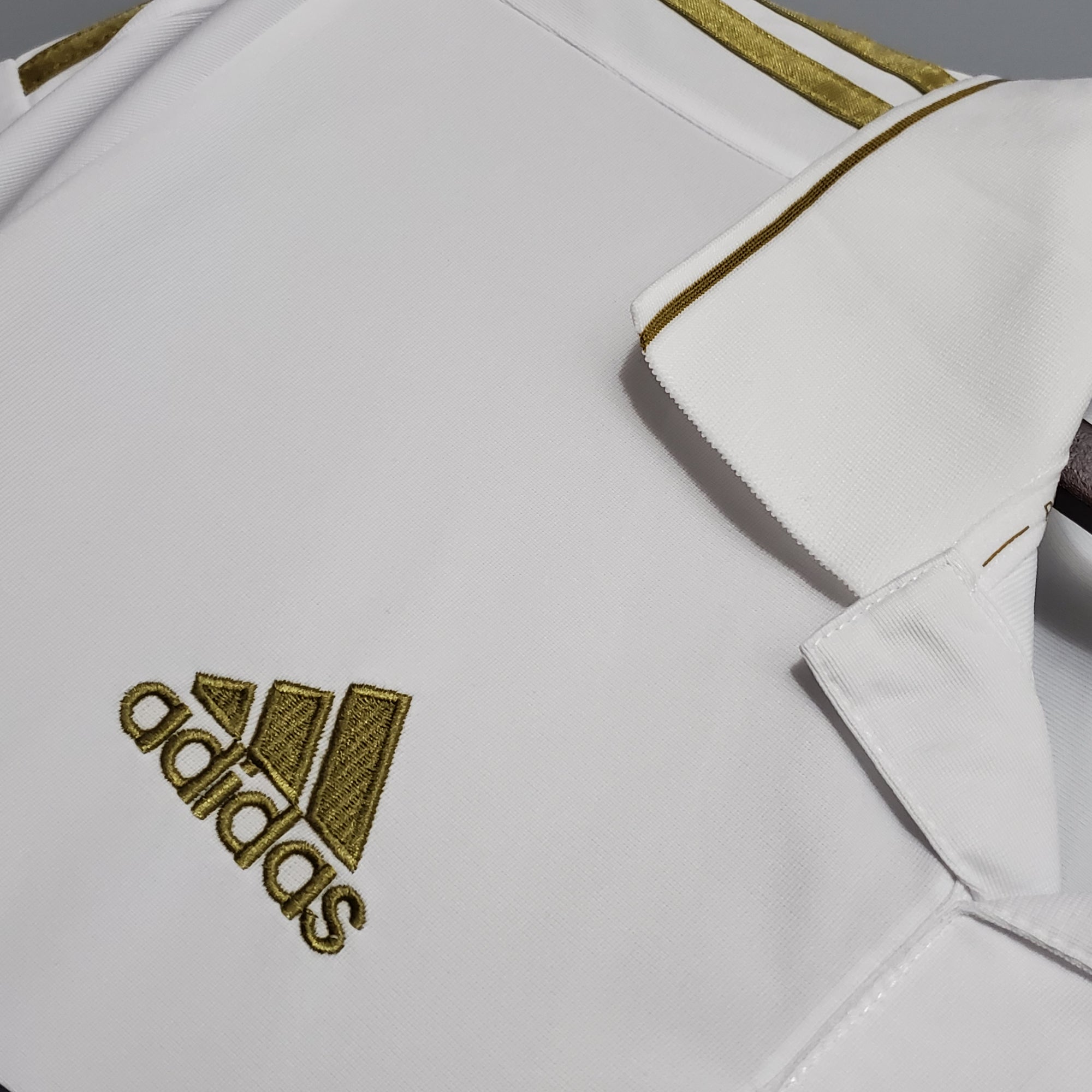 Retro Real Madrid 2011/12 home