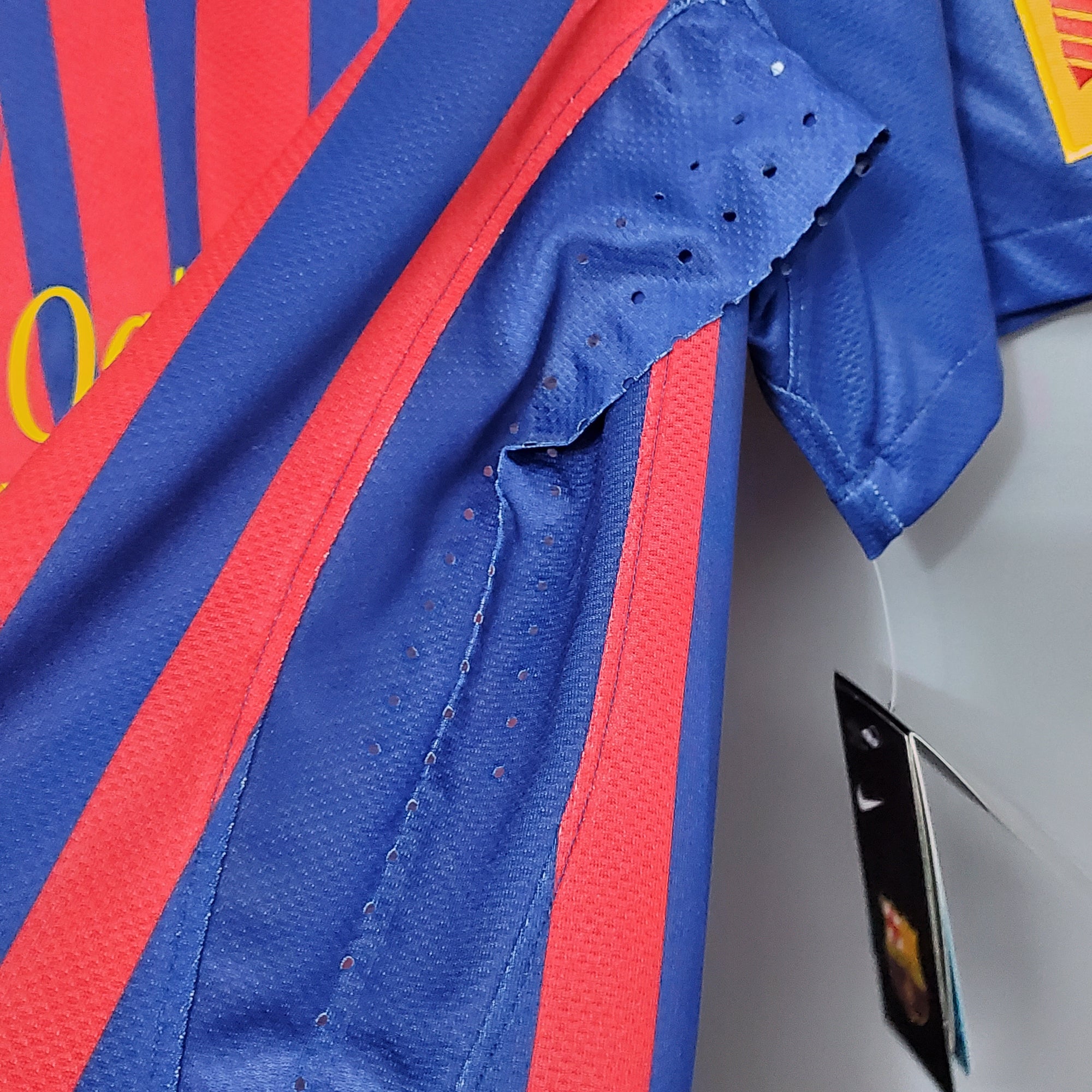 Retro Barcelona 2011/12 home