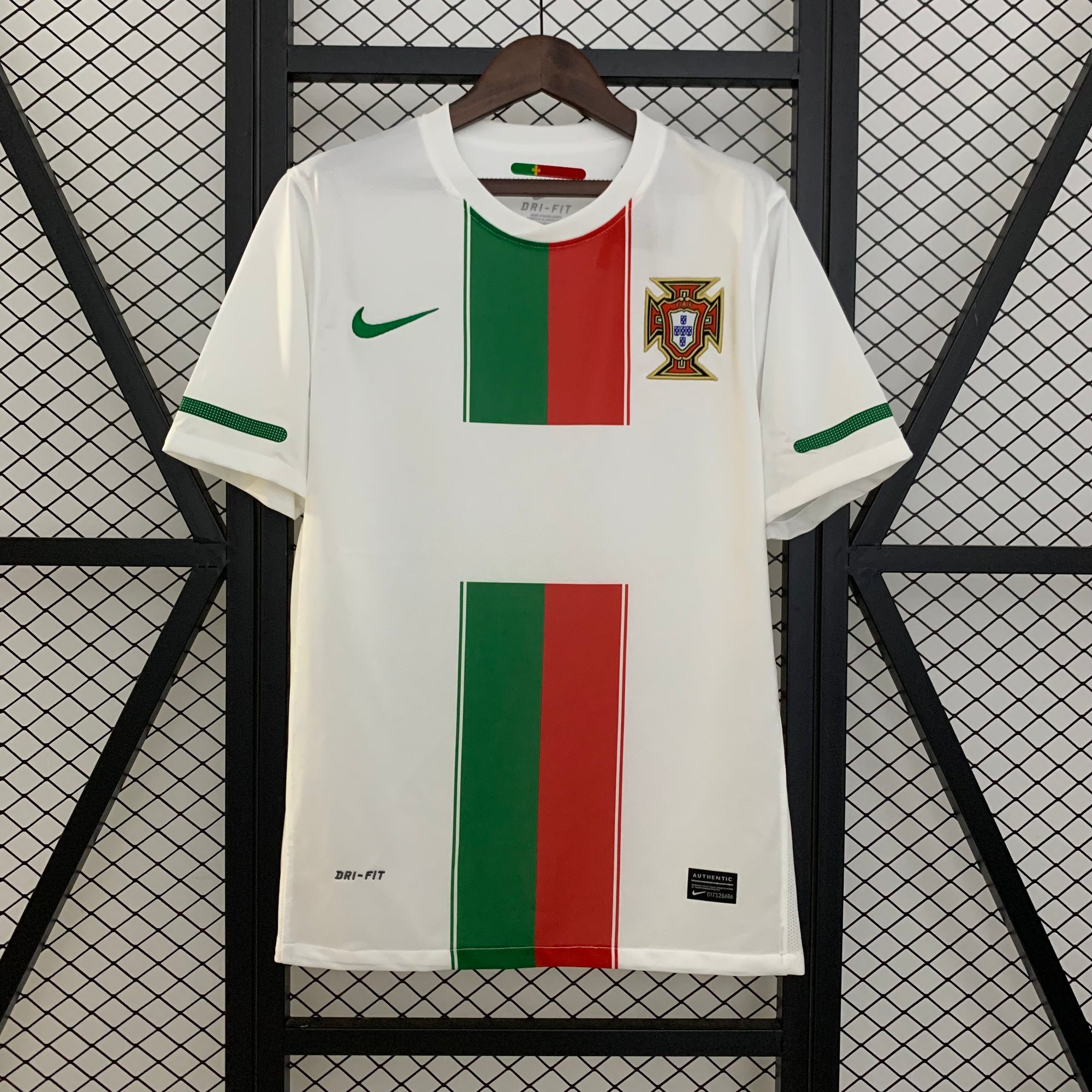 Retro Portugal 2010 Away