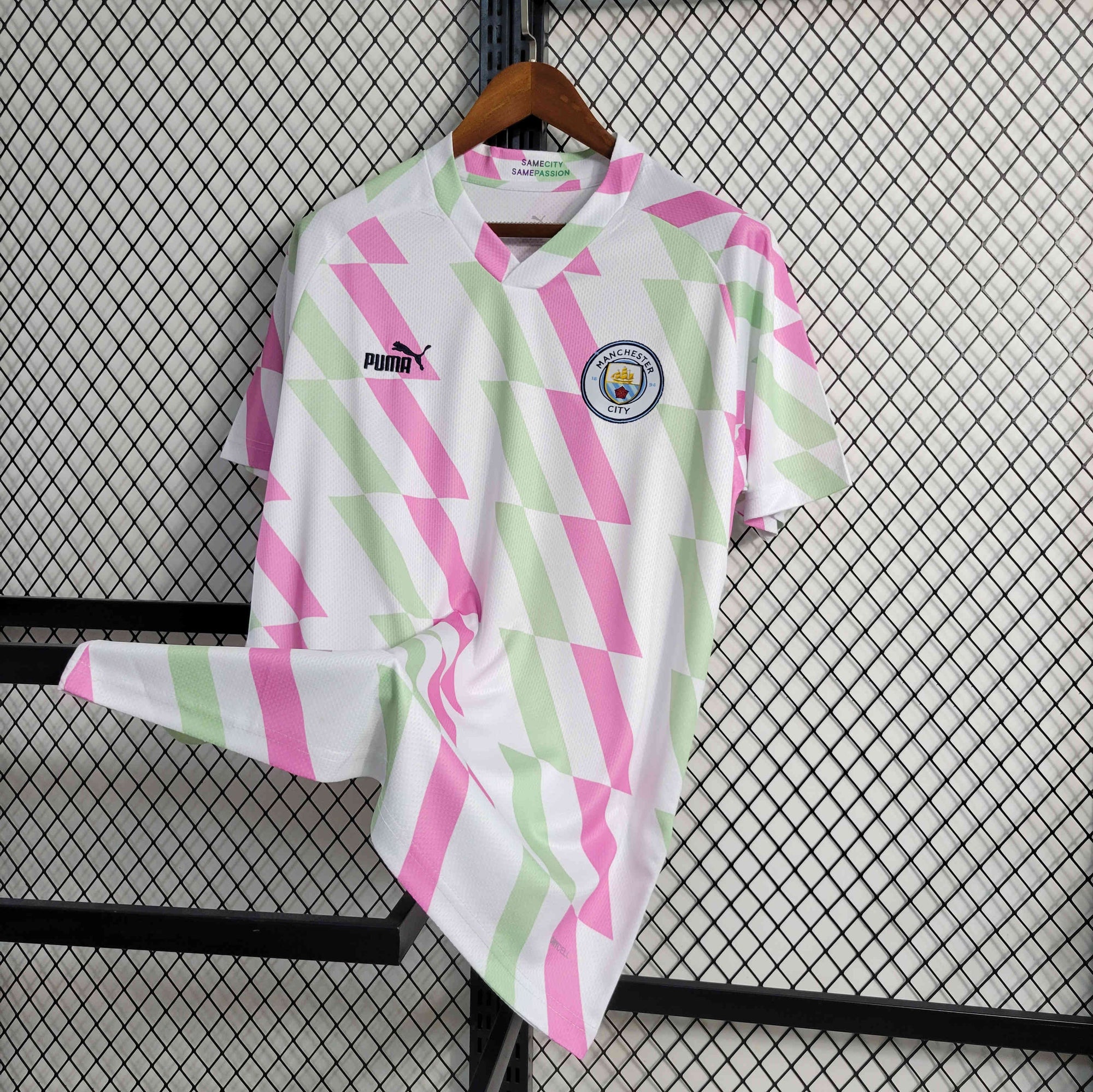 2023/24 Manchester City white training suit