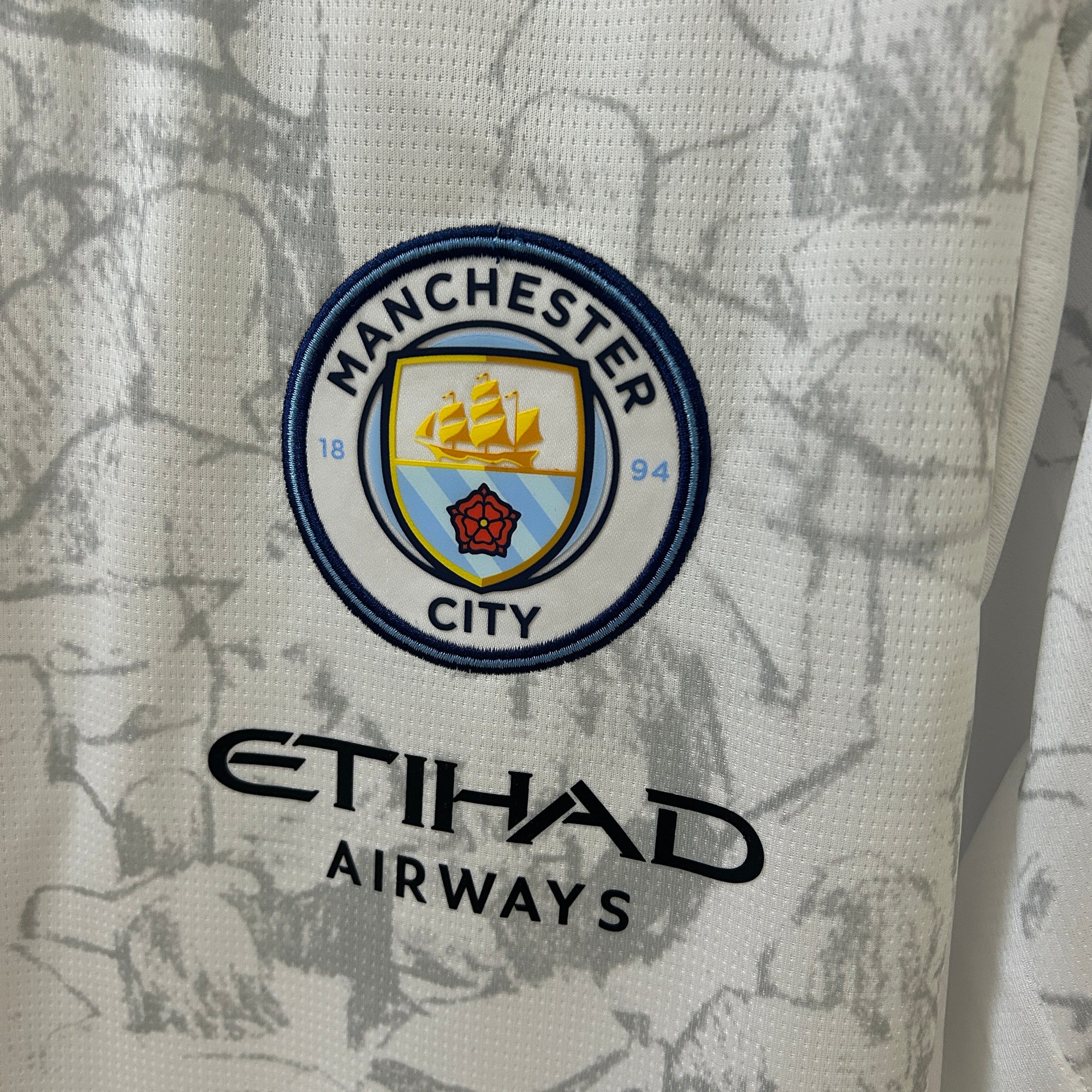 Manchester City FC Jersey 2025/26-(Custom Name & Number)