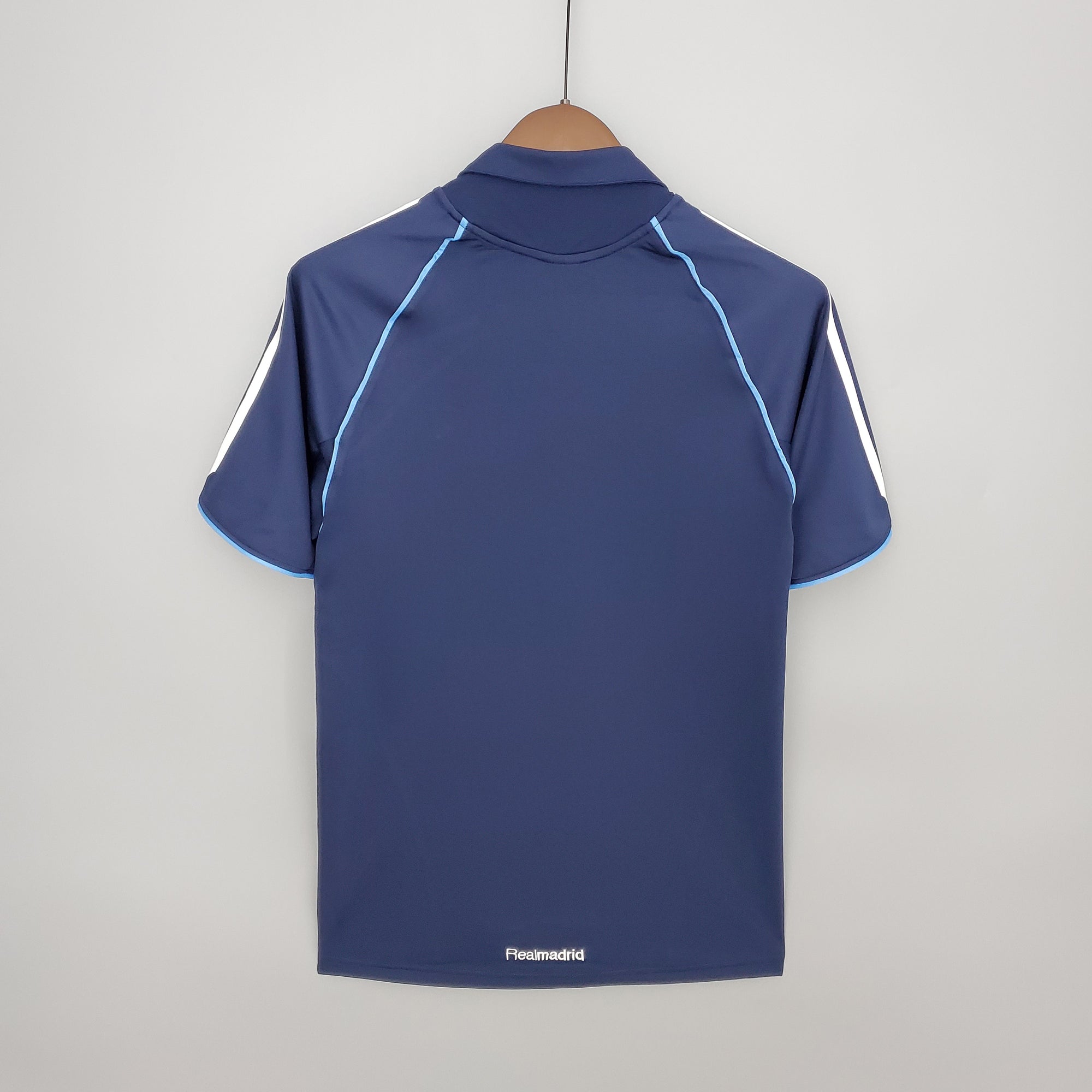 Retro 2005/06 Real Madrid Away