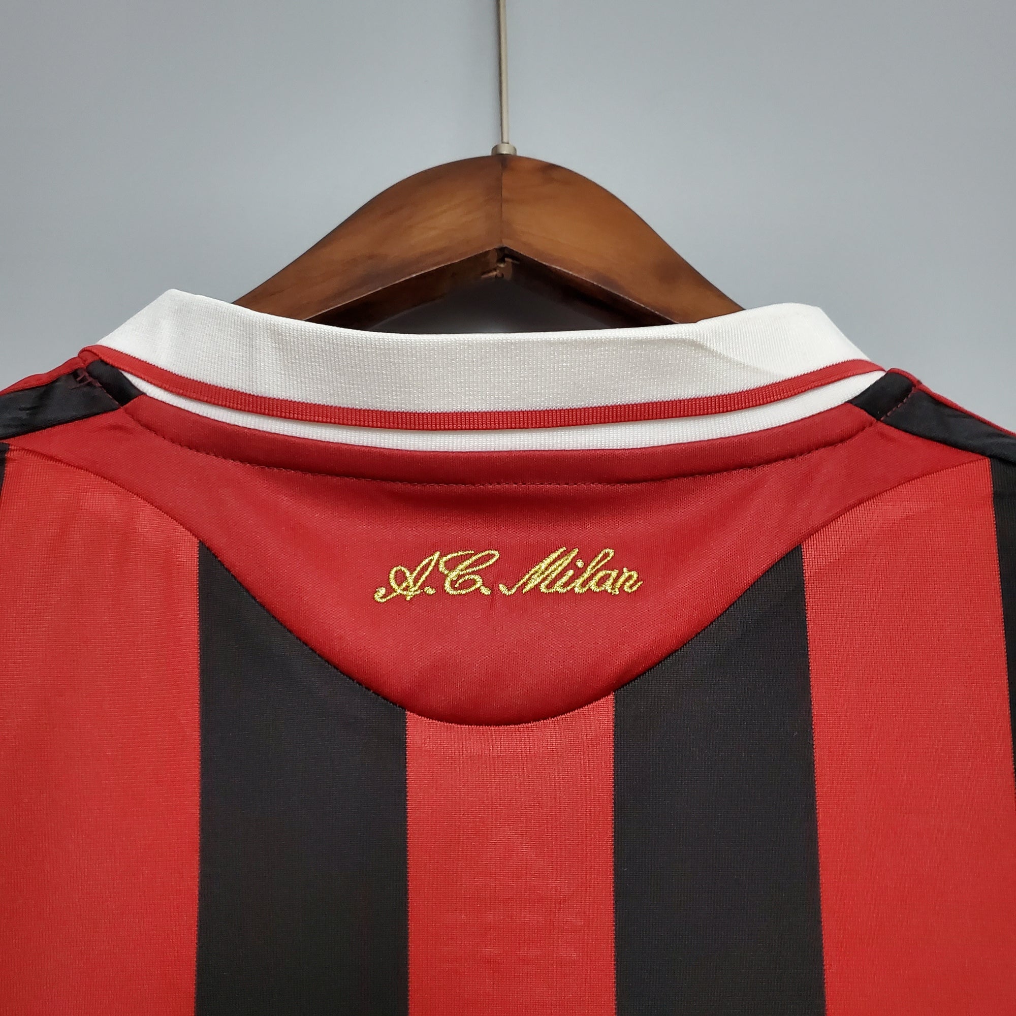 Retro 2009/10 AC Milan home