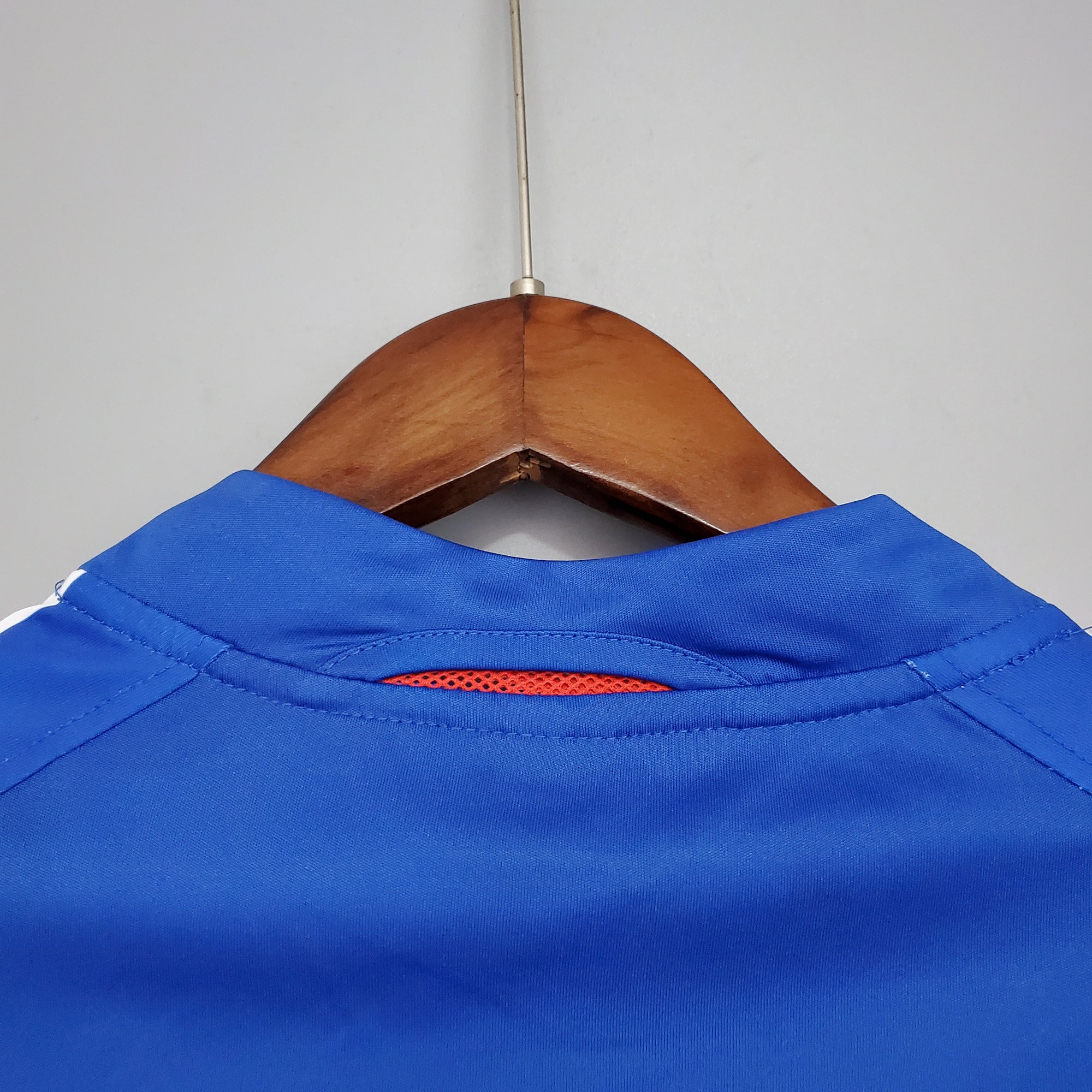 Retro France 2004 home