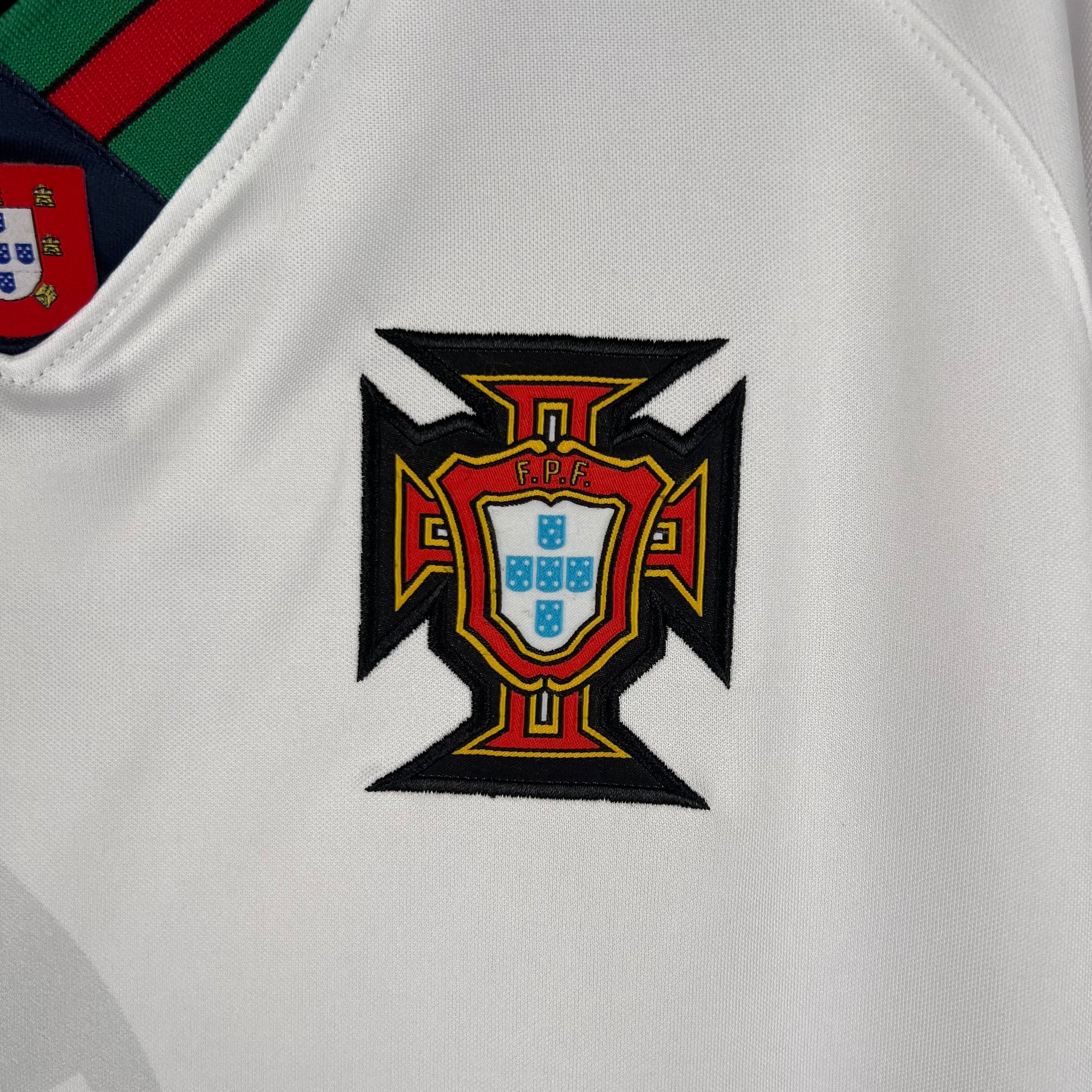 Retro Portugal 1996/97 away