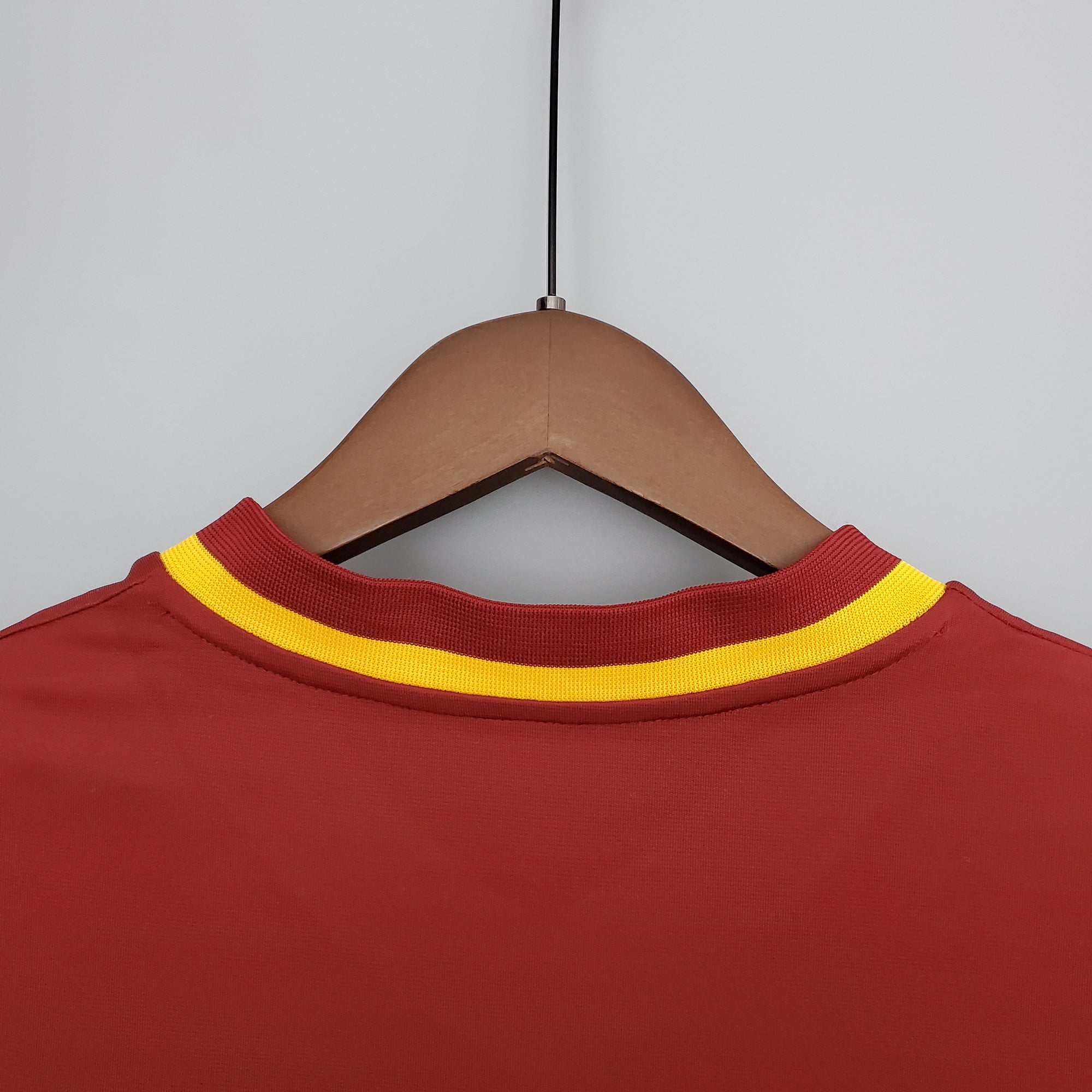 Retro 2000 Portugal home
