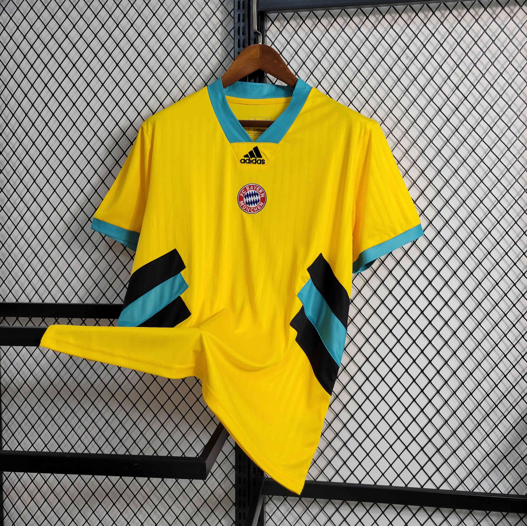 FC Bayern München Jersey 2023/24-(Custom Name & Number)