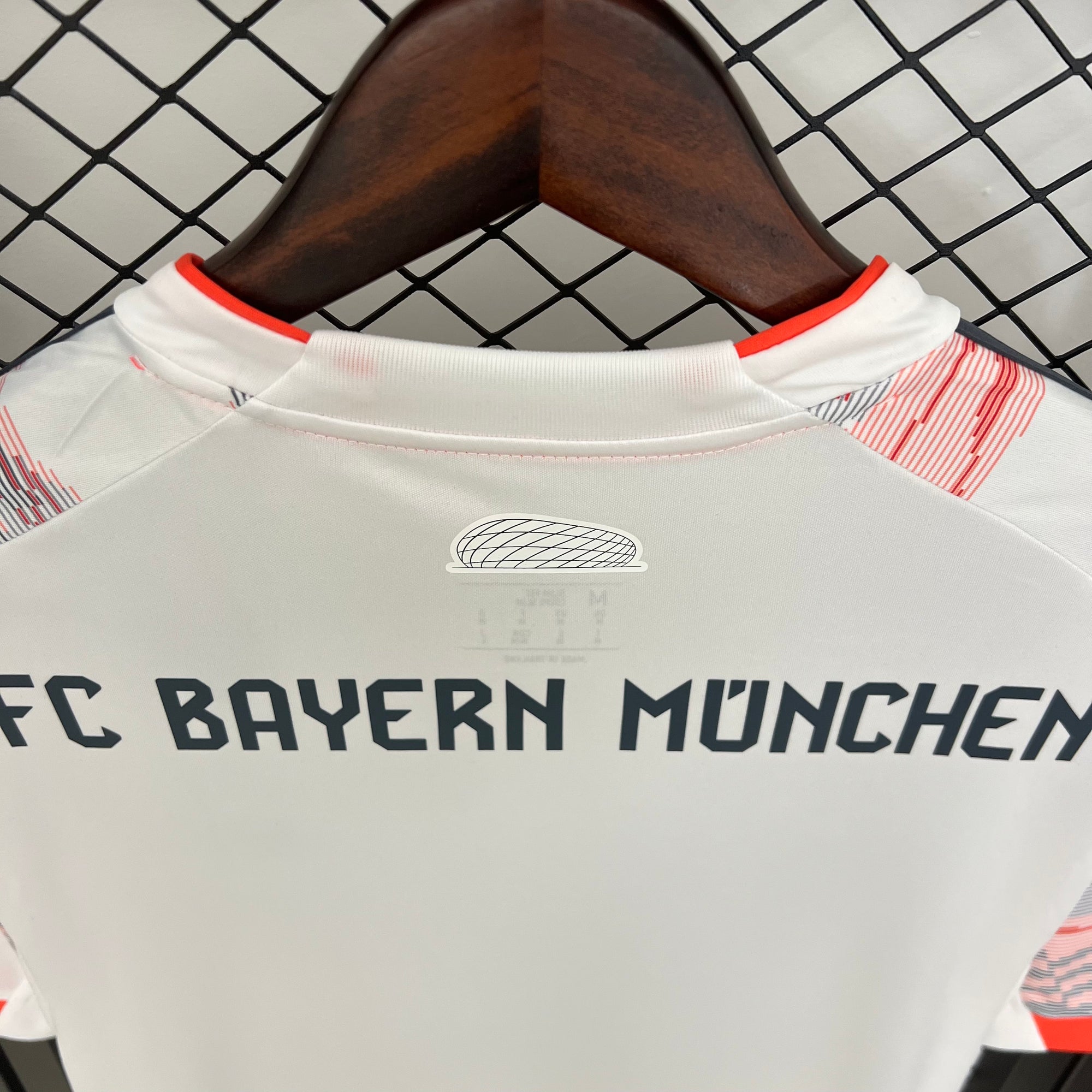 FC Bayern München Jersey 2025/26-(Custom Name & Number)