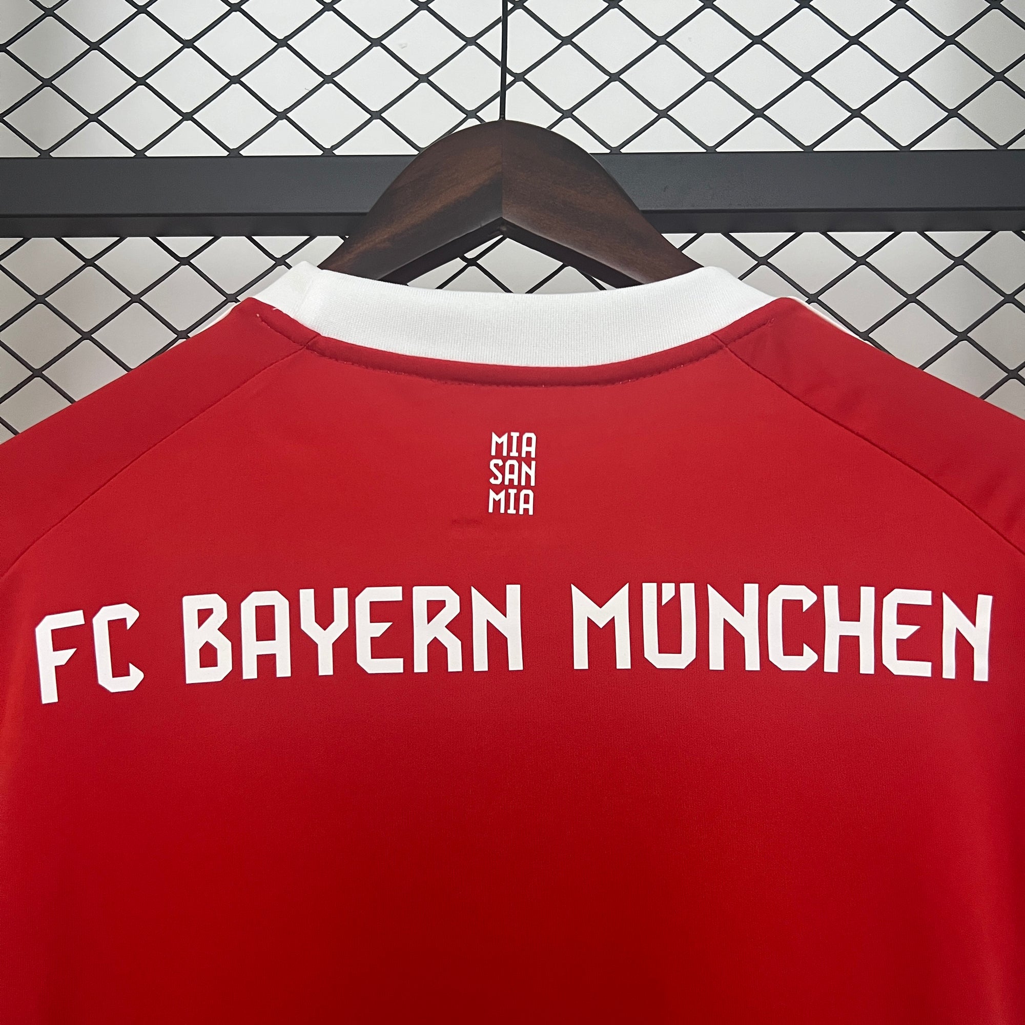 FC Bayern München Jersey 2025/26-(Custom Name & Number)