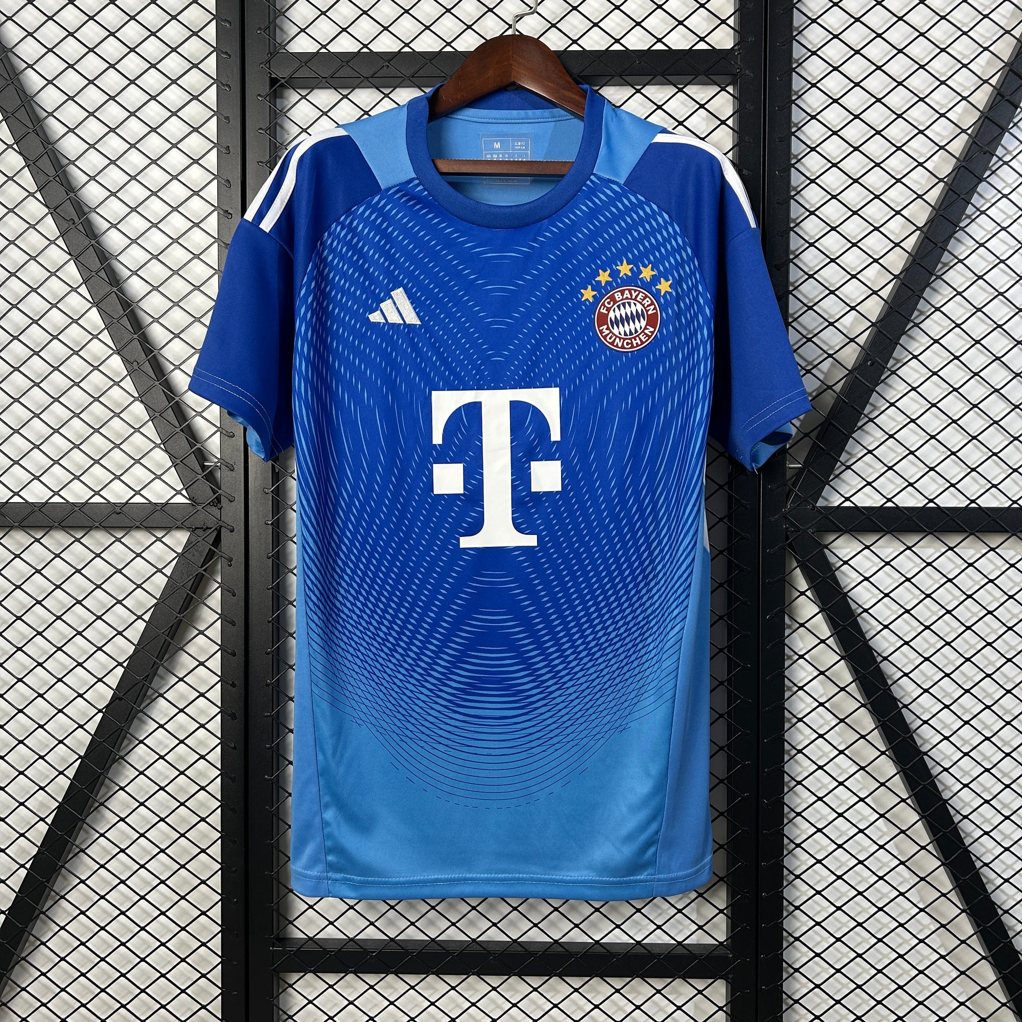 FC Bayern München Jersey 2025/26-(Custom Name & Number)