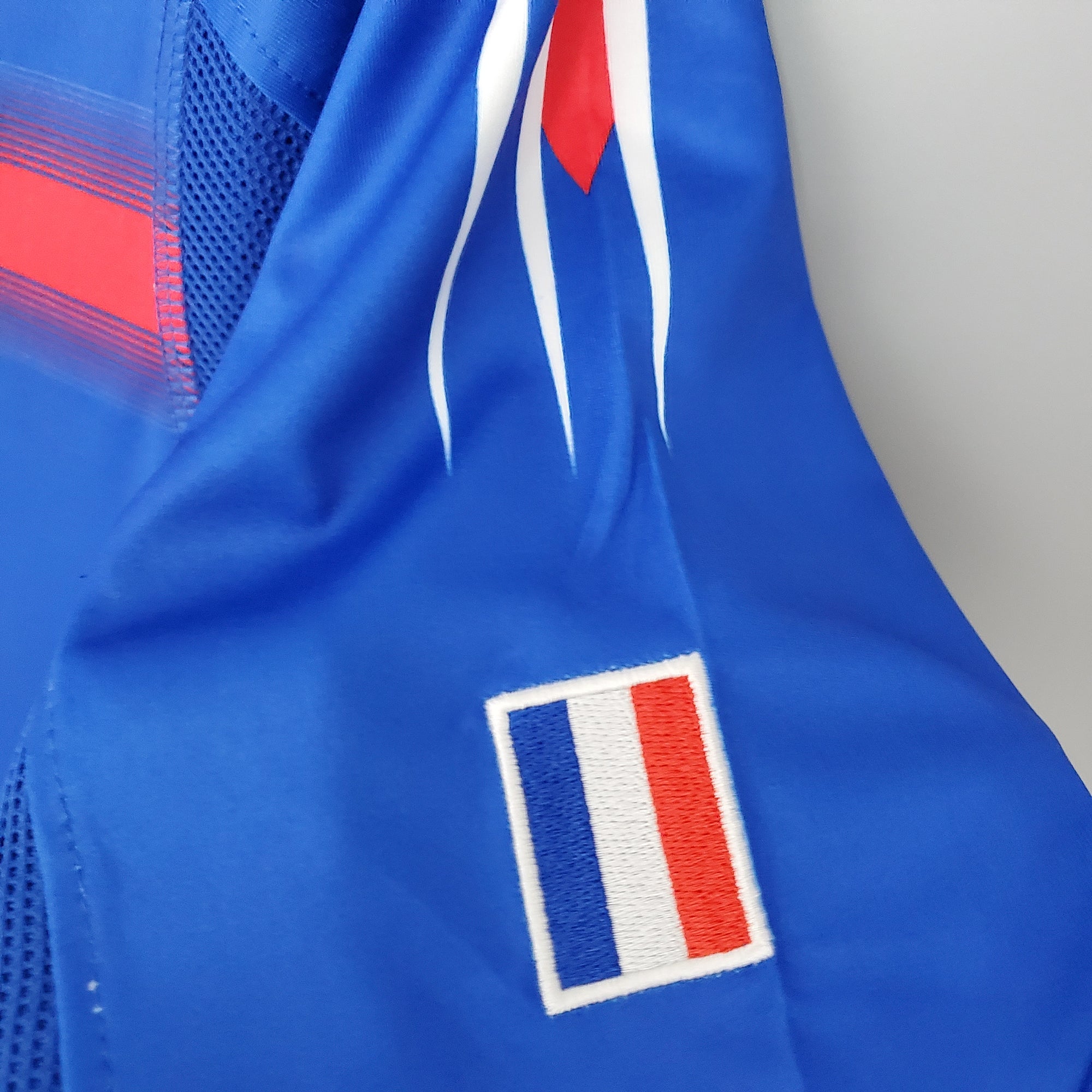 Retro France 2004 home
