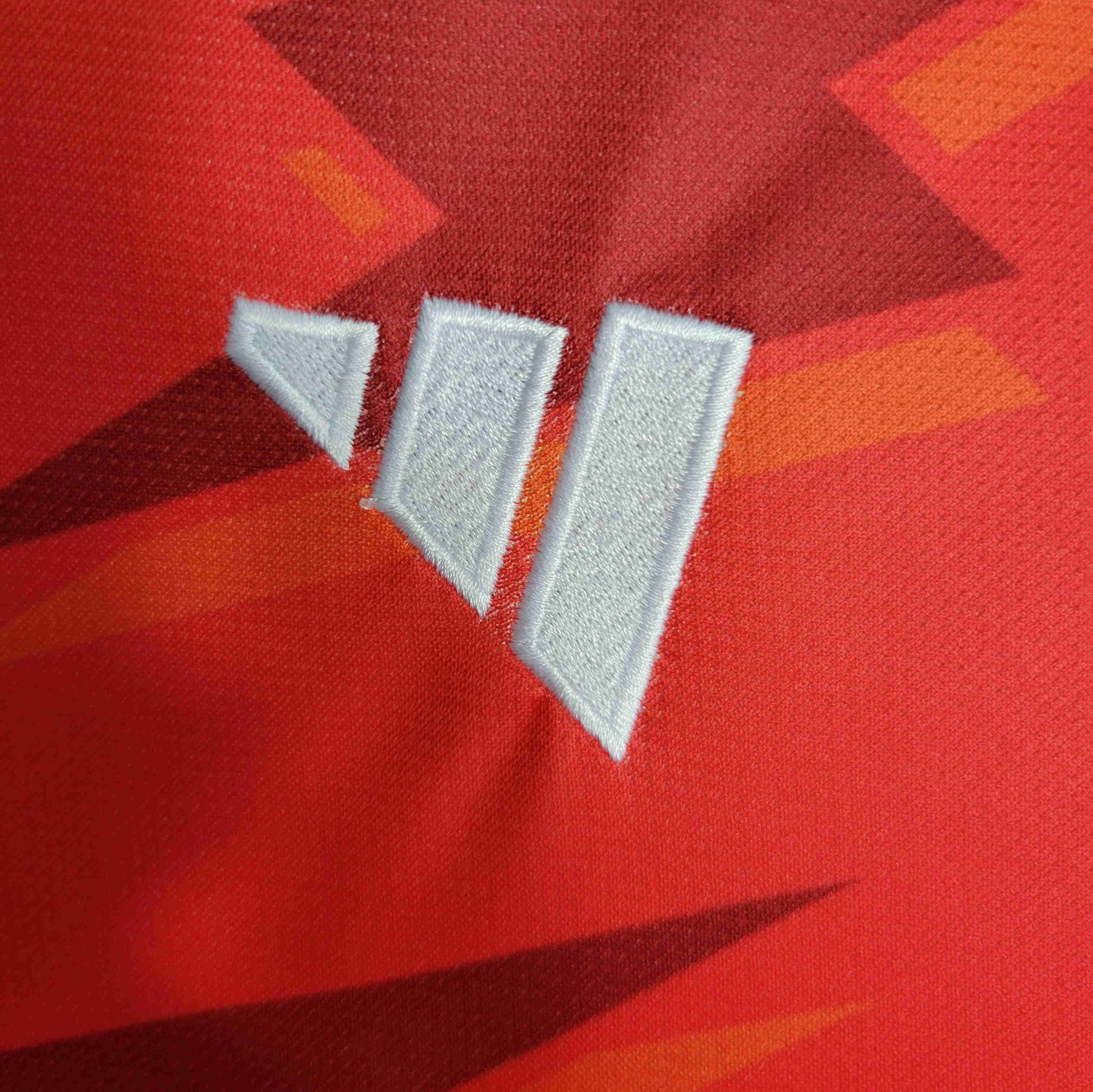 2023/24 Arsenal Red Training Suit
