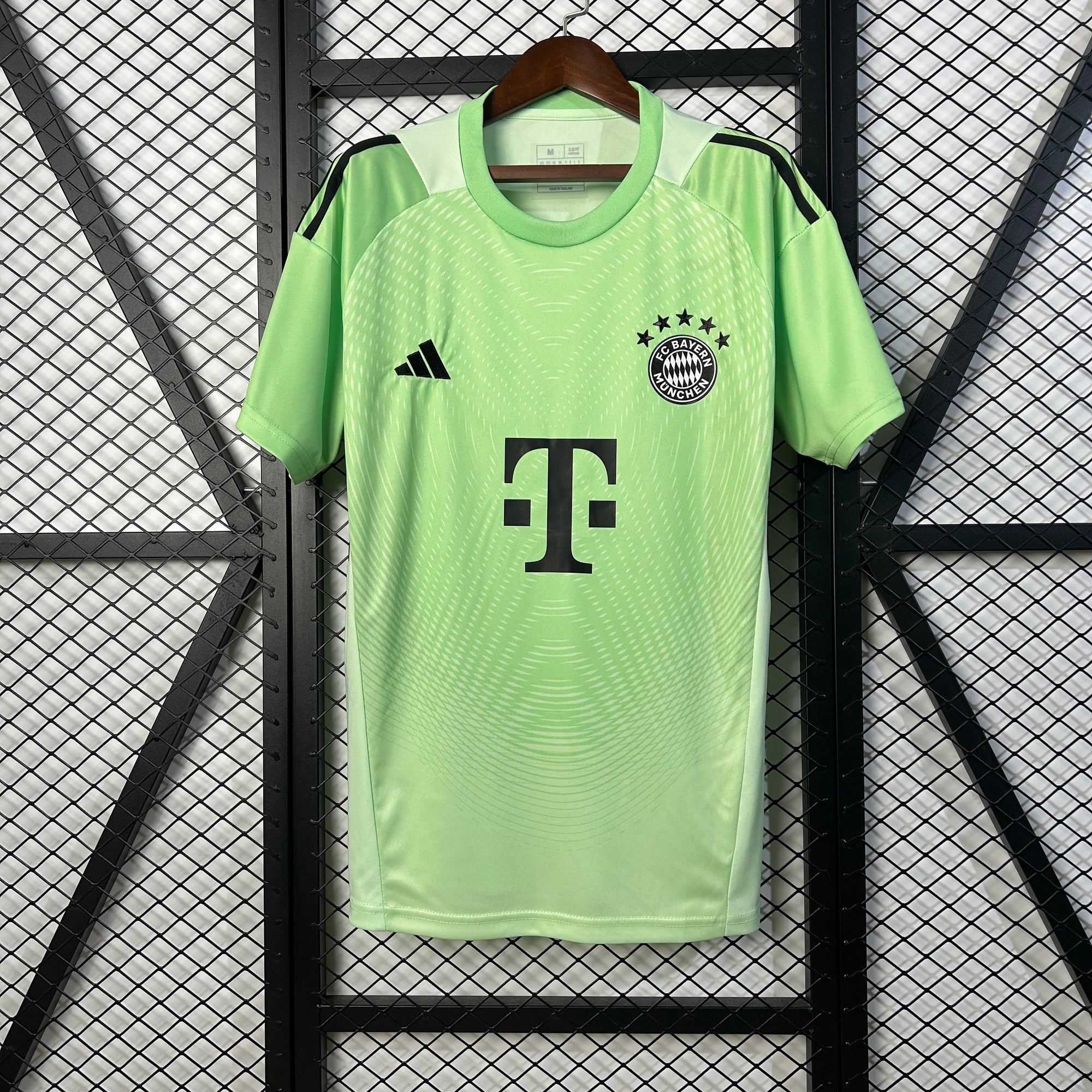 FC Bayern München Jersey 2025/26-(Custom Name & Number)