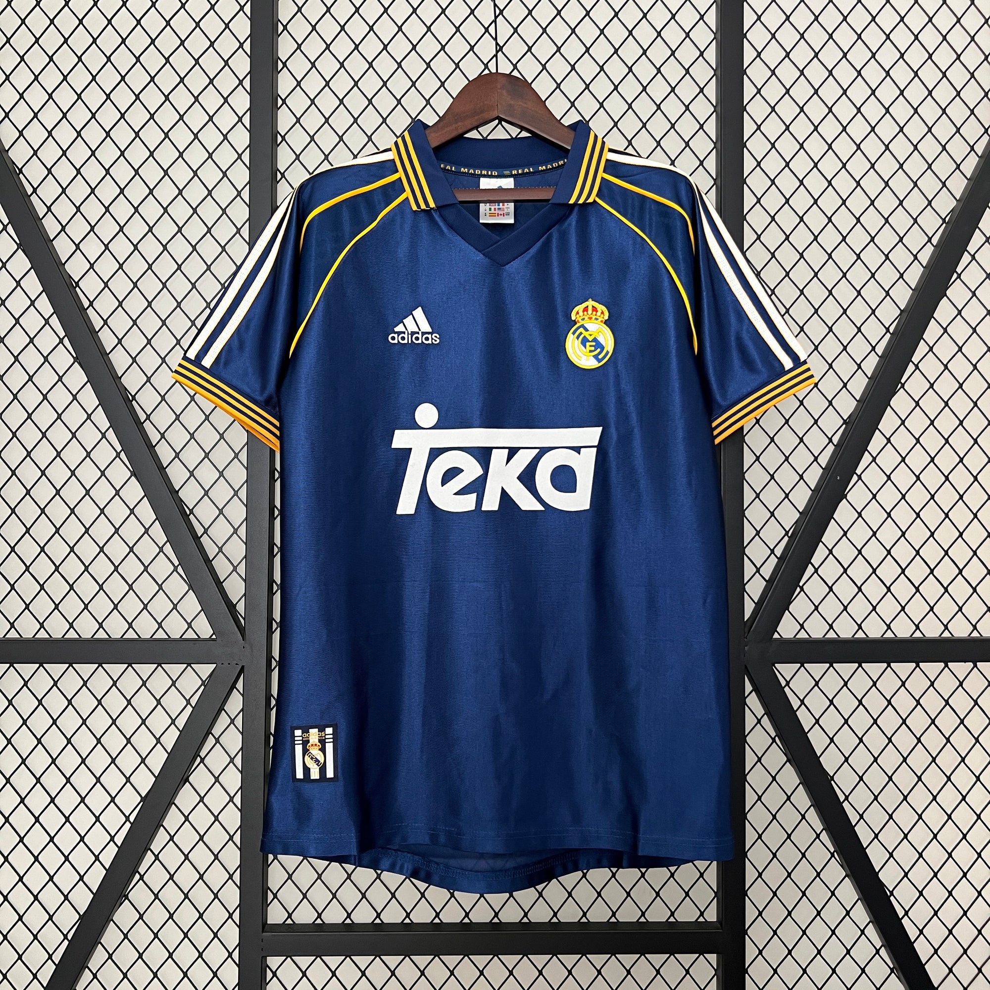 Retro Real Madrid 1998/2000 Third Away
