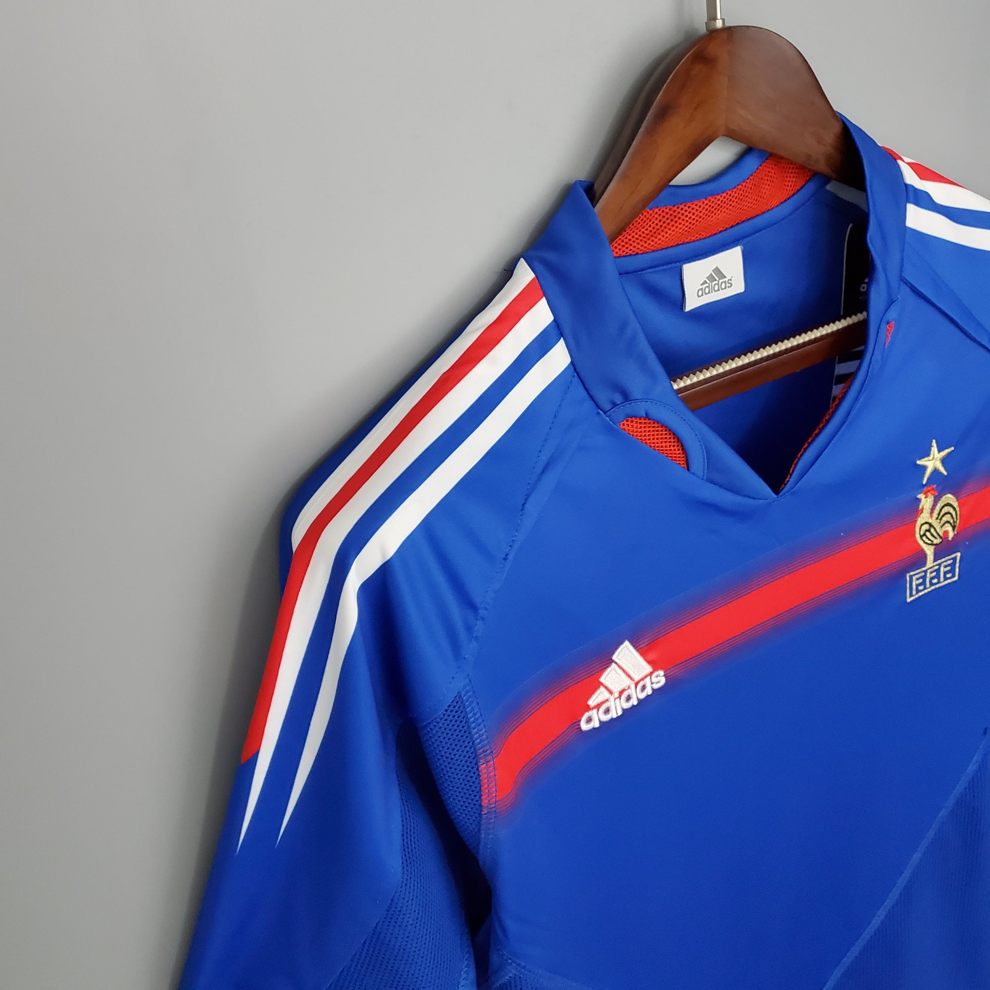 Retro France 2004 home
