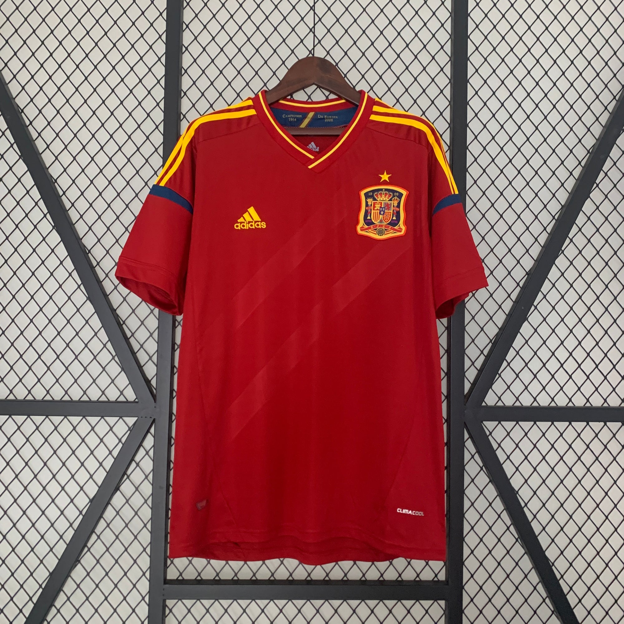 Retro Spain 2012 Home