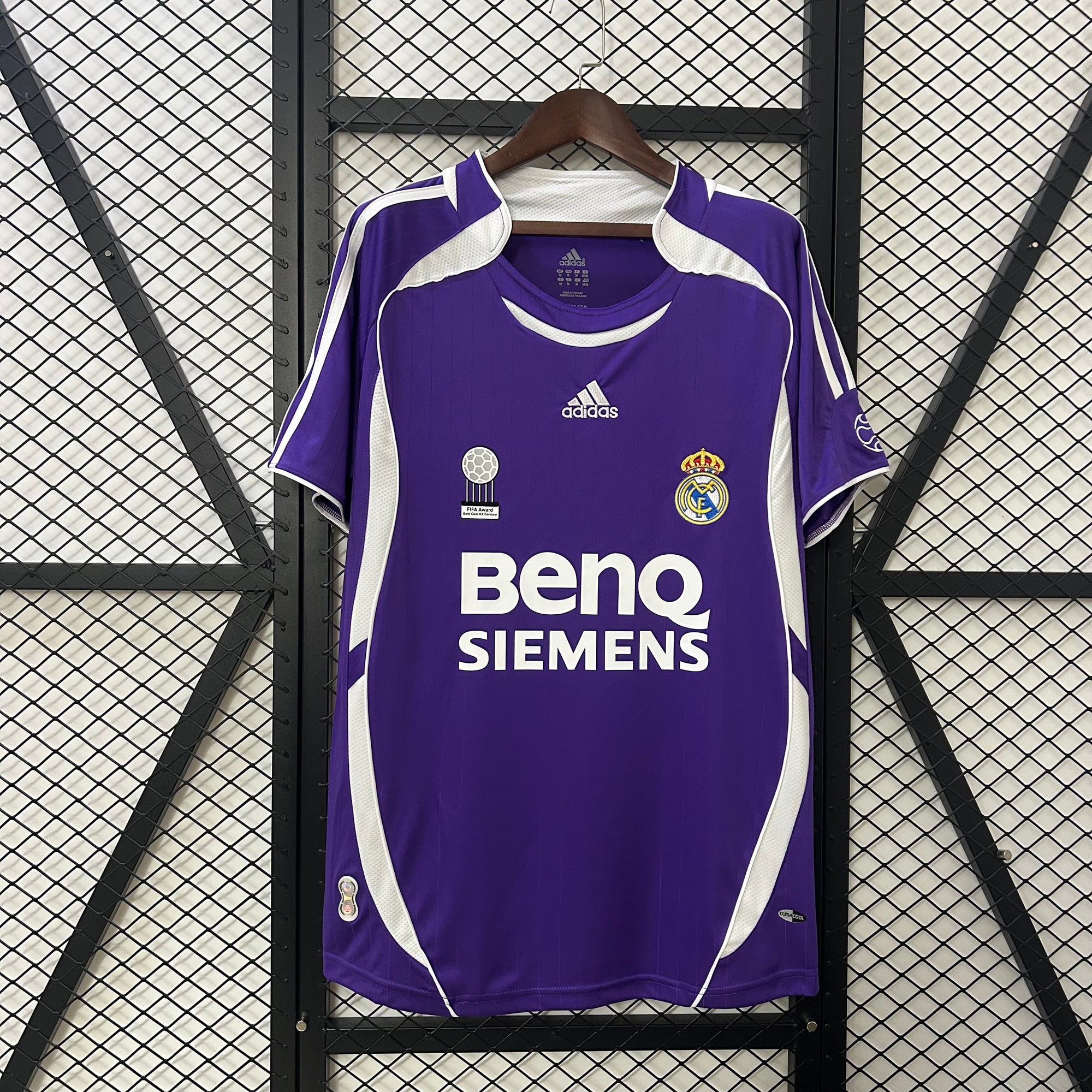 Retro Real Madrid 2006/07 Third away