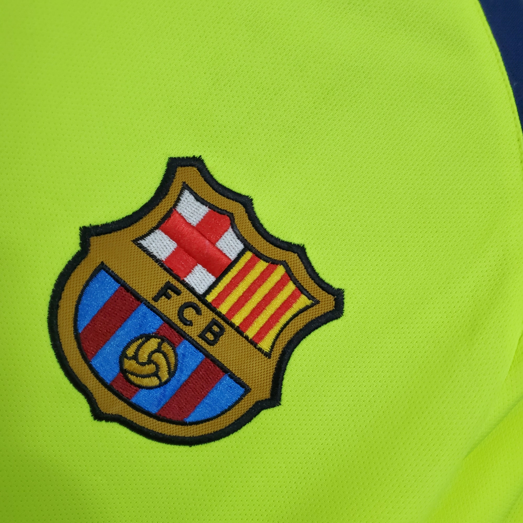 Retro Barcelona 2005/06 away