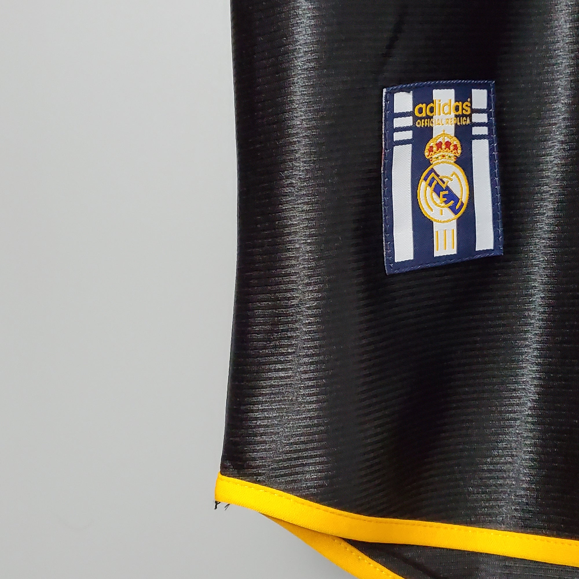 Retro Real Madrid 1998/99 away