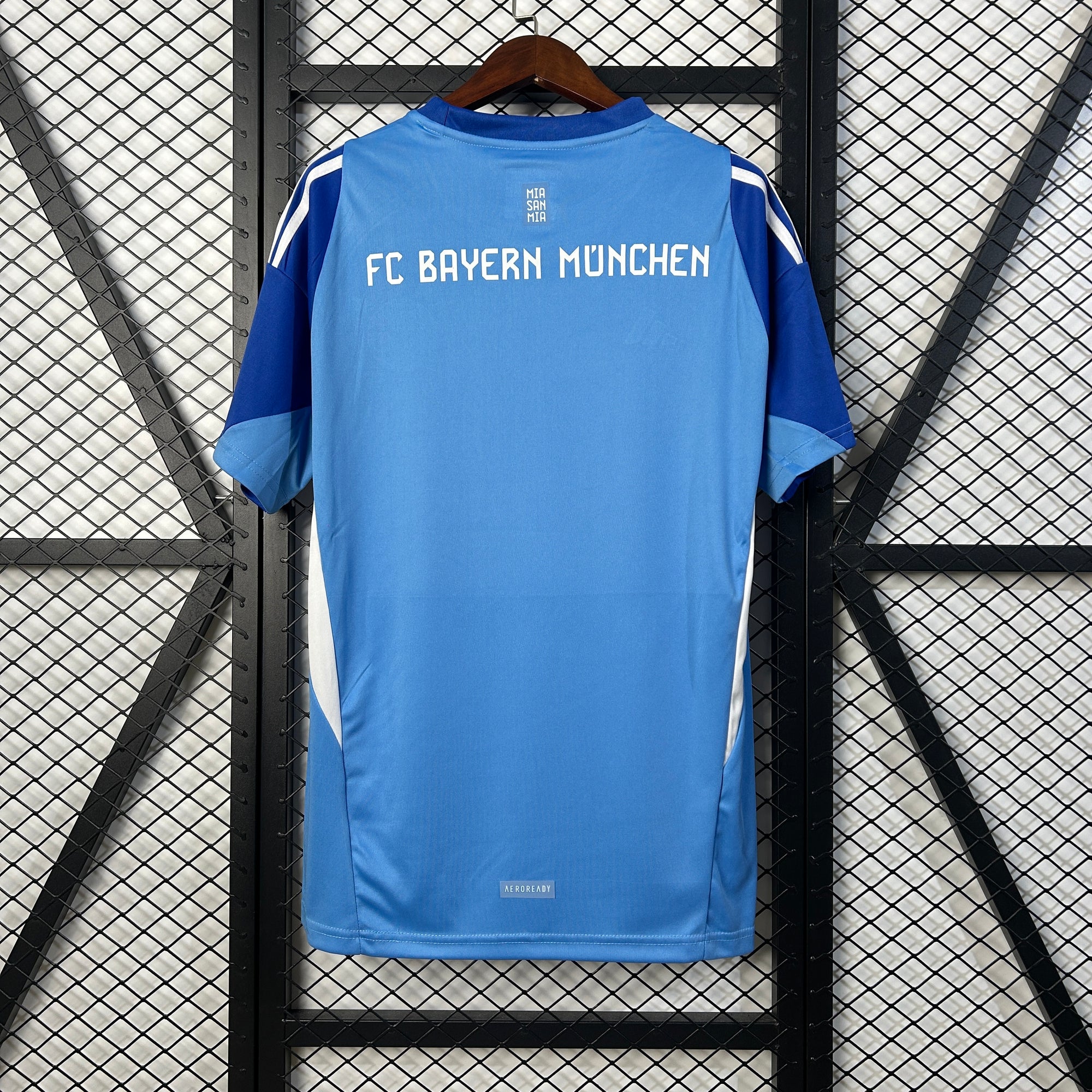 FC Bayern München Jersey 2025/26-(Custom Name & Number)