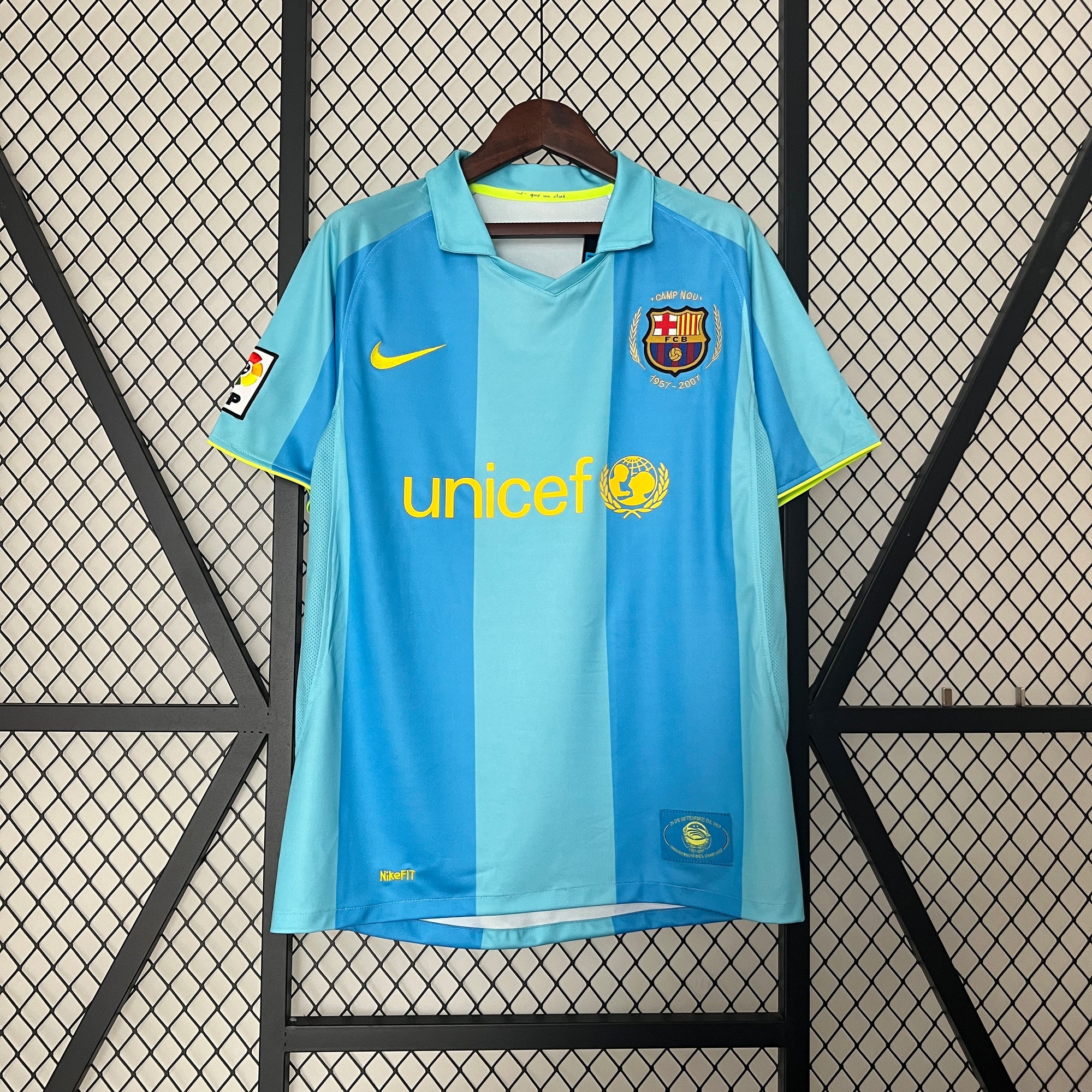 Retro Barcelona 2007/08 Away