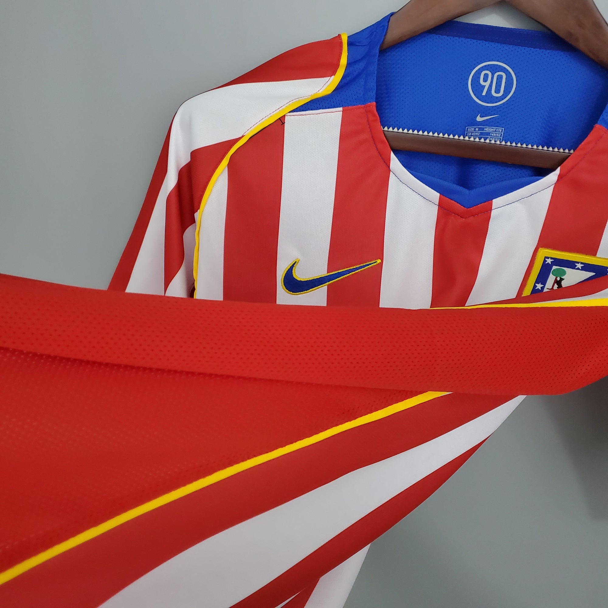 Retro Atletico Madrid 2004/05 home