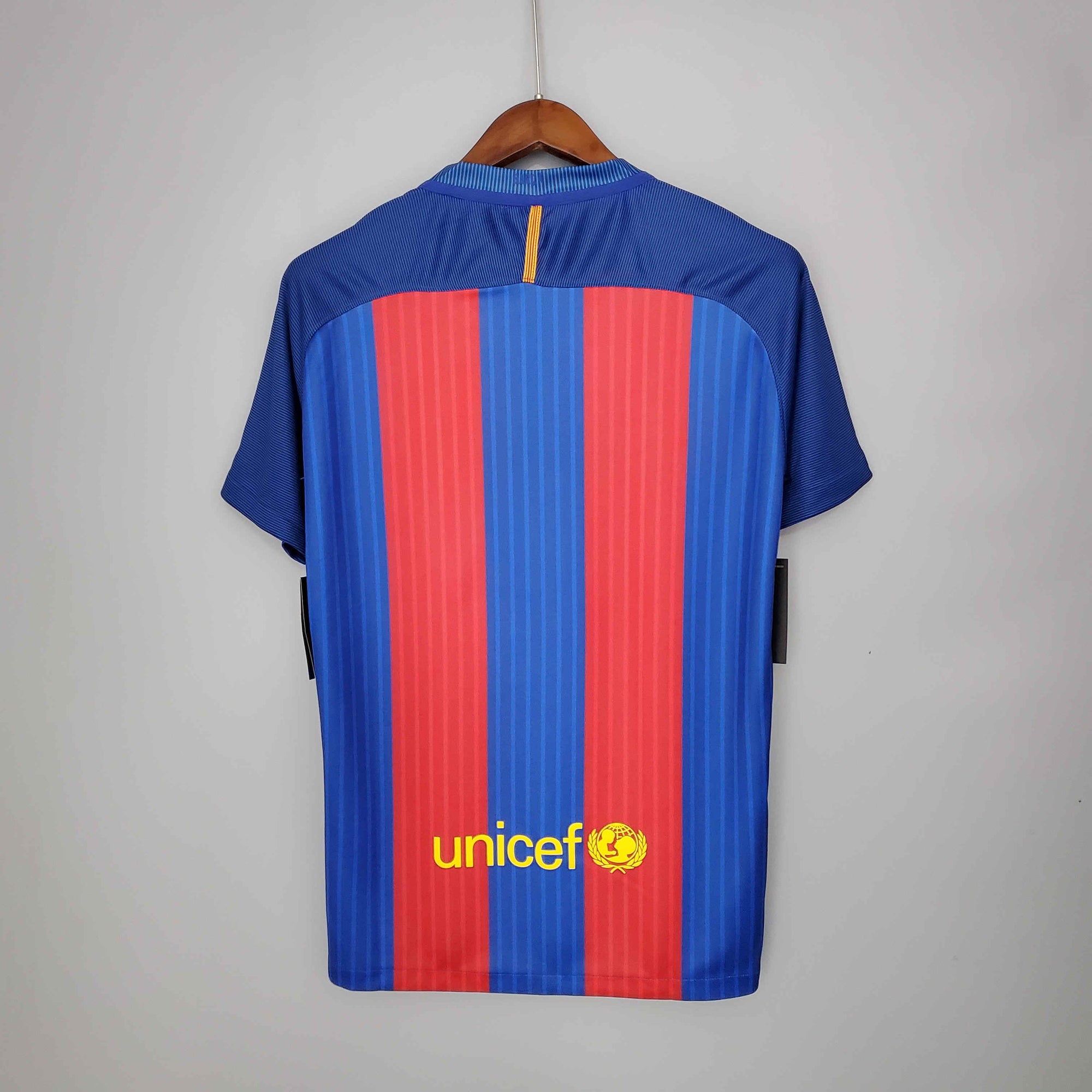 Retro Barcelona 2016/17 home