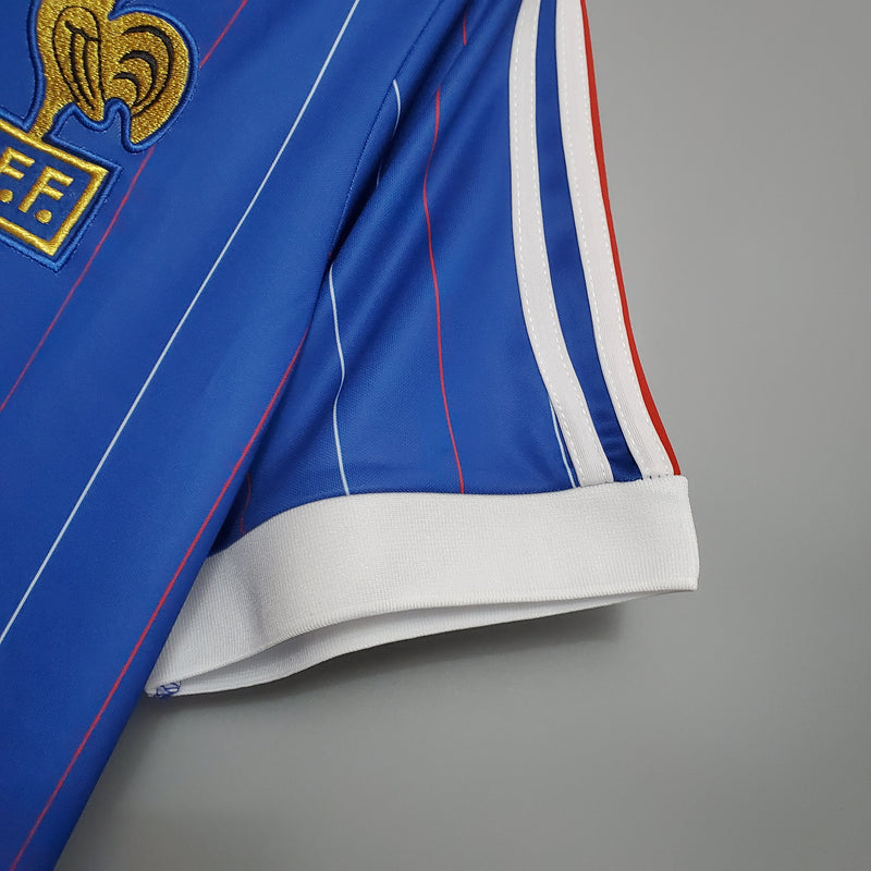 Retro France 1982 home
