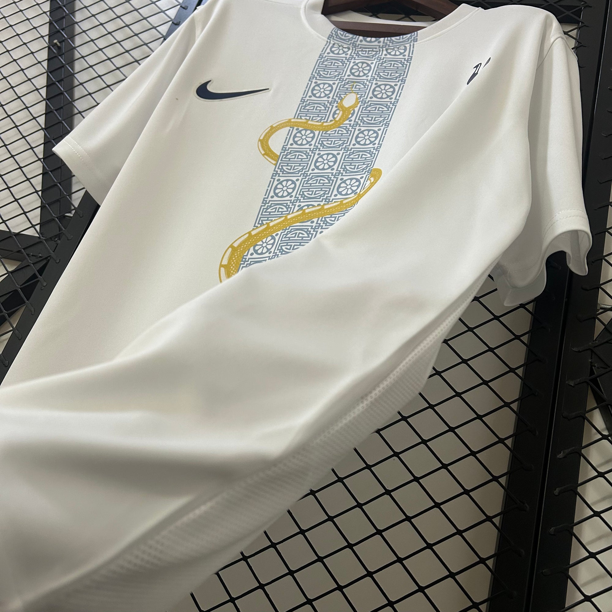 Tottenham Hotspur FC Jersey 2025/26-(Custom Name & Number)