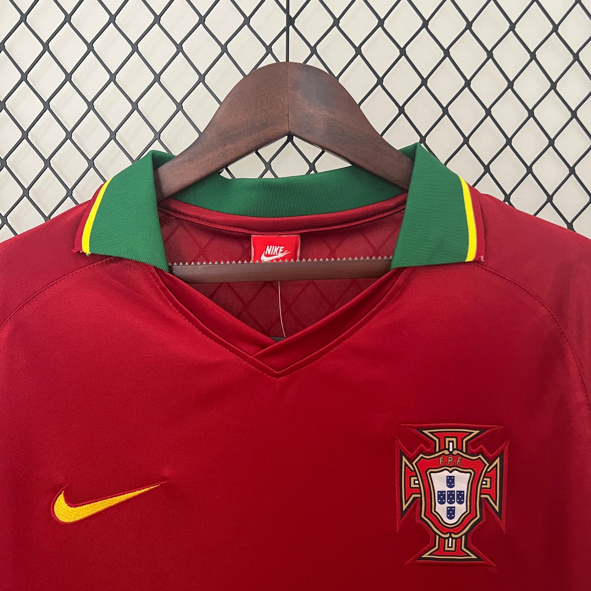 Retro Portugal 1997/98 Home