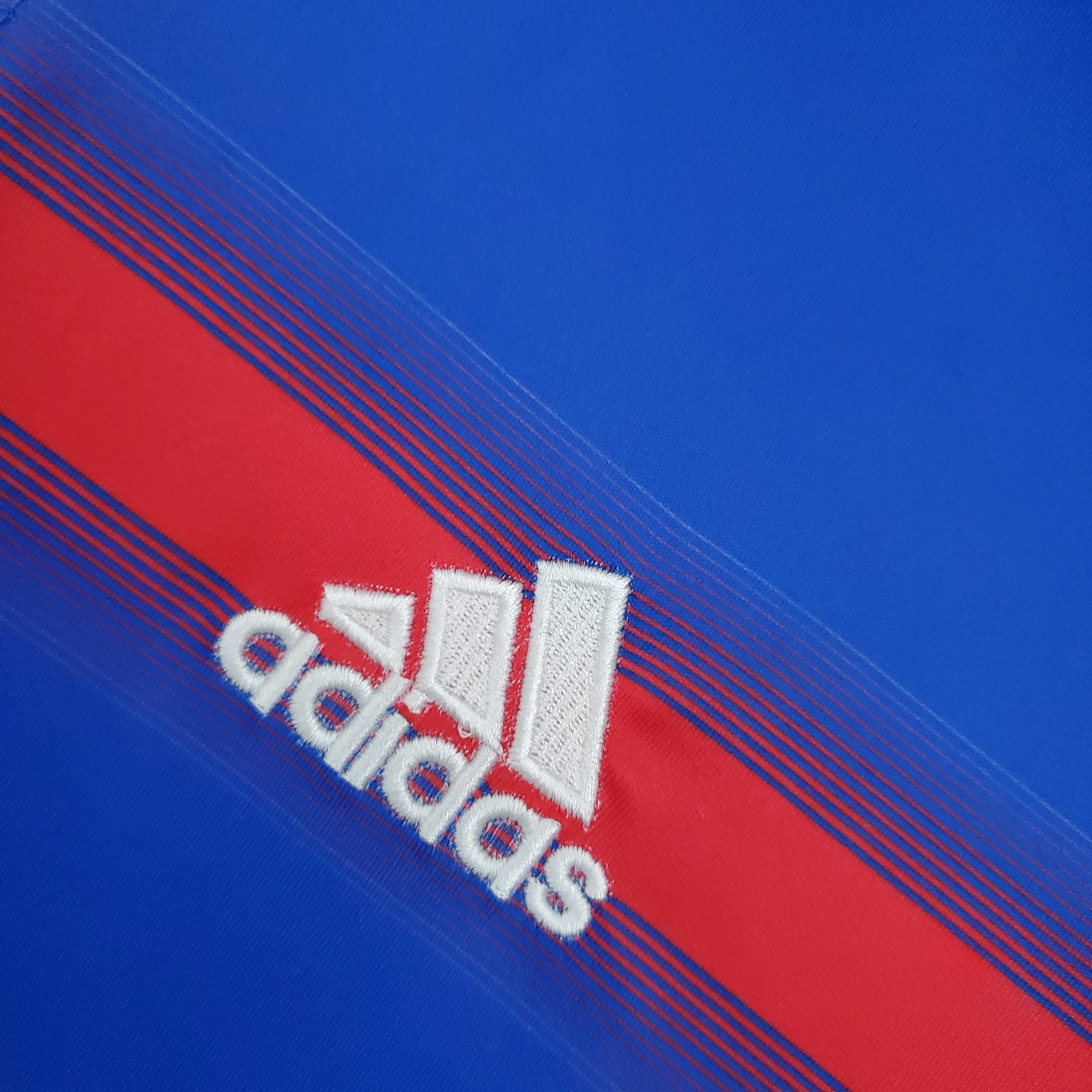 Retro France 2004 home