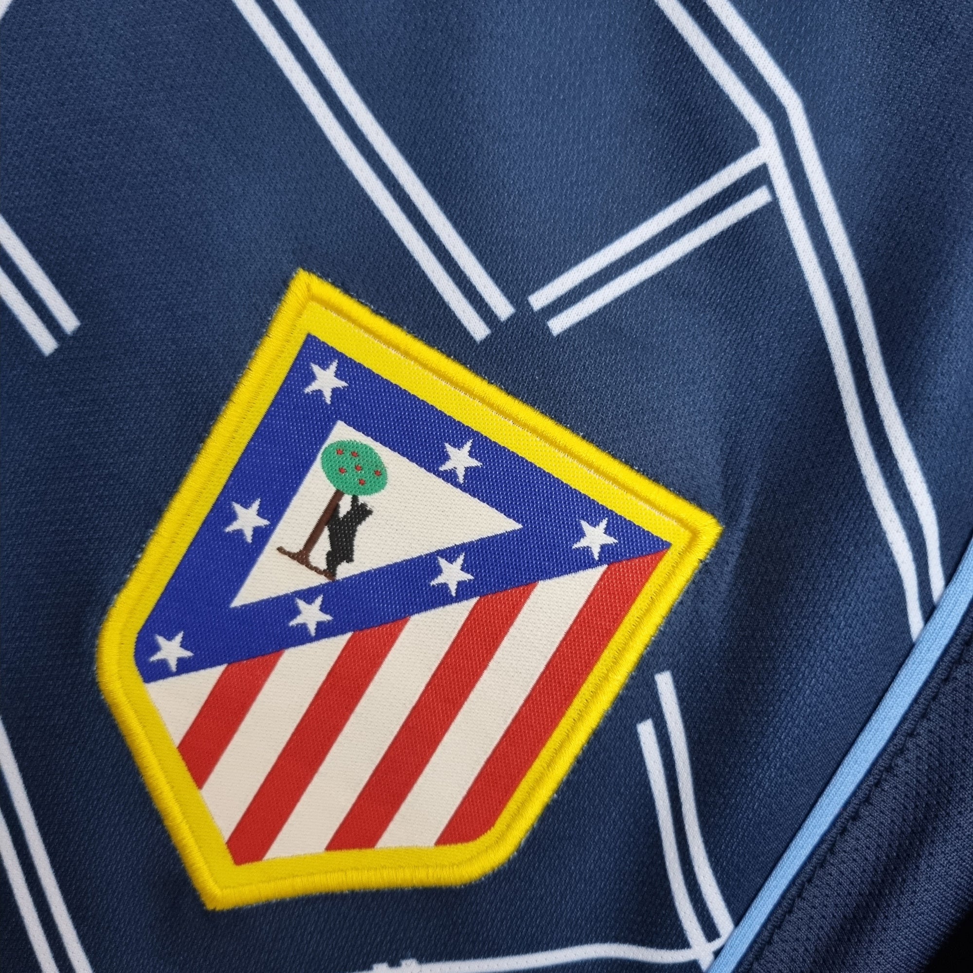 Retro 2004/05 Atletico Madrid away