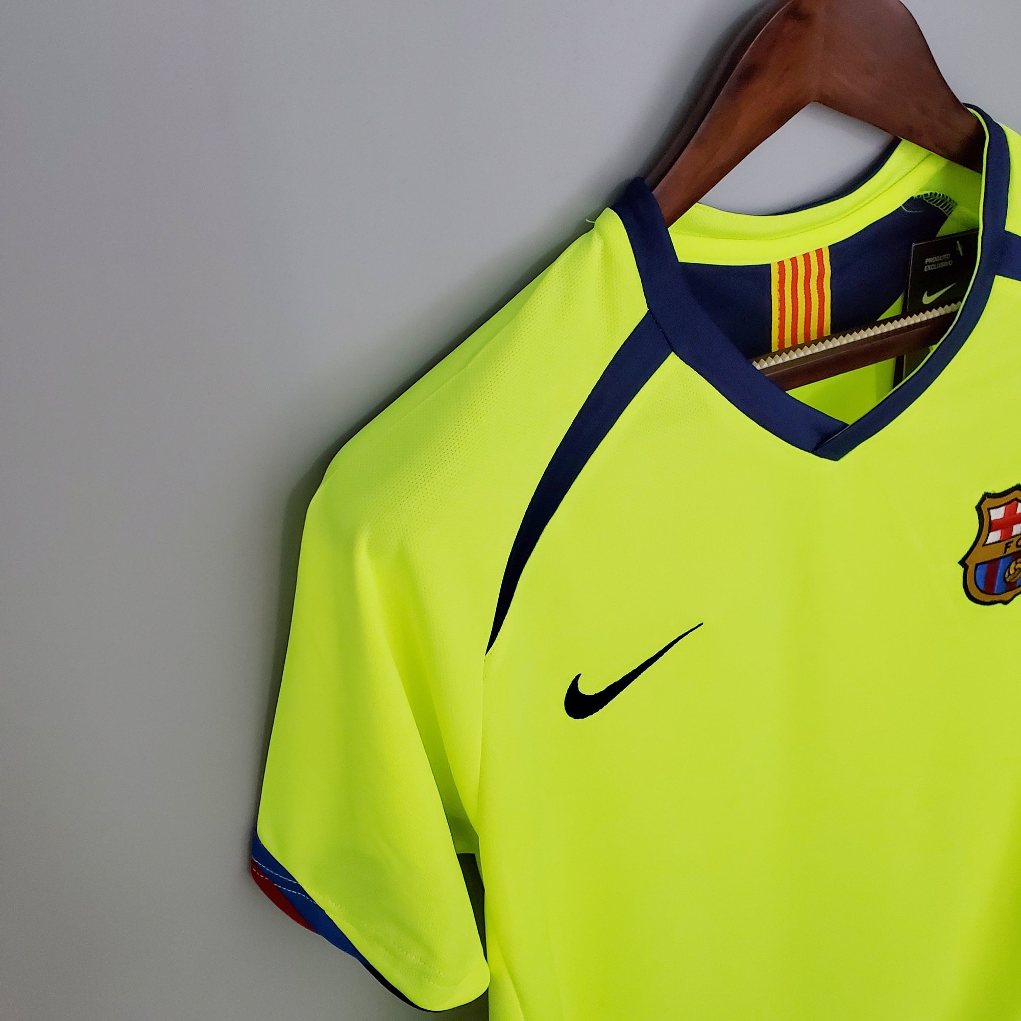 Retro Barcelona 2005/06 away