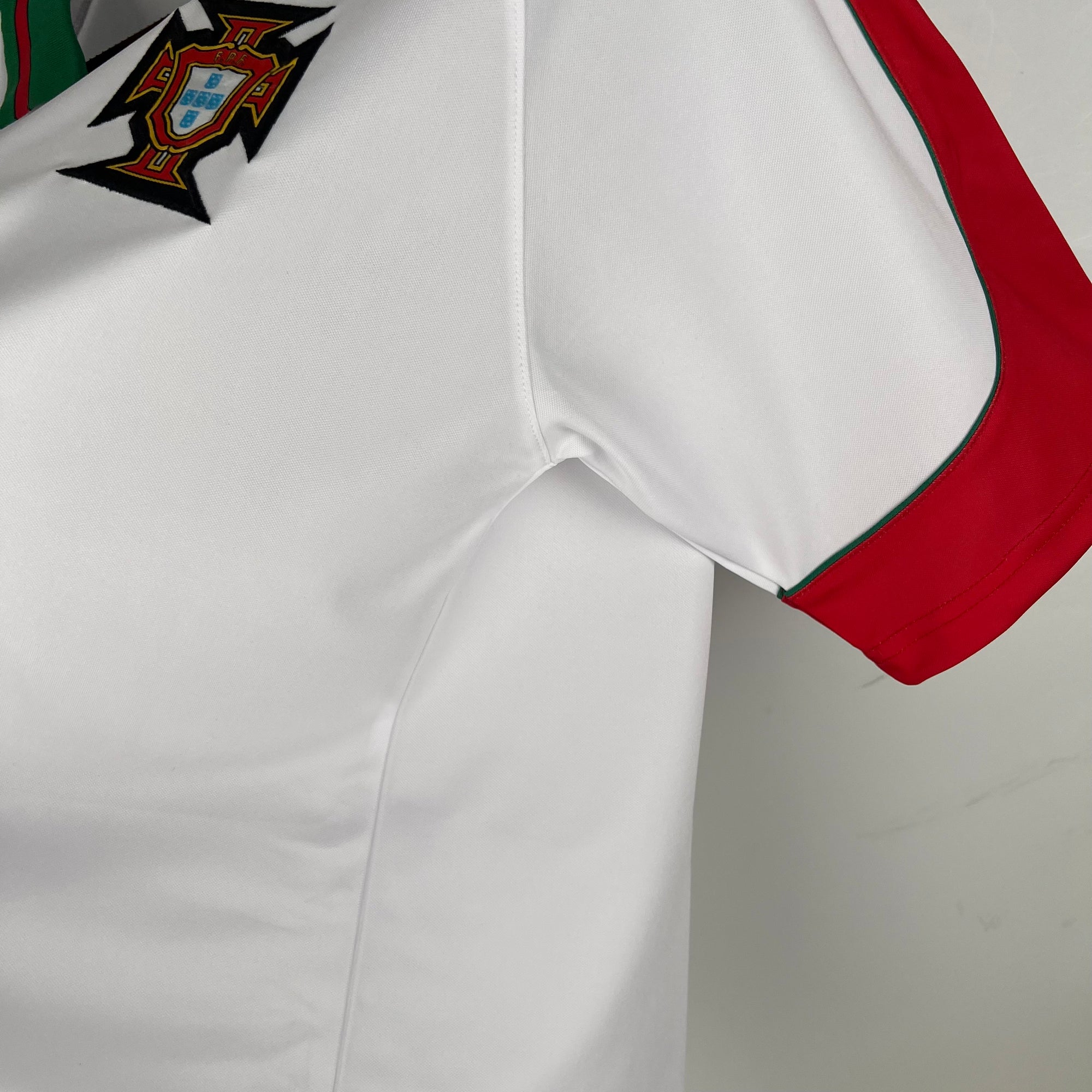 Retro Portugal 1996/97 away