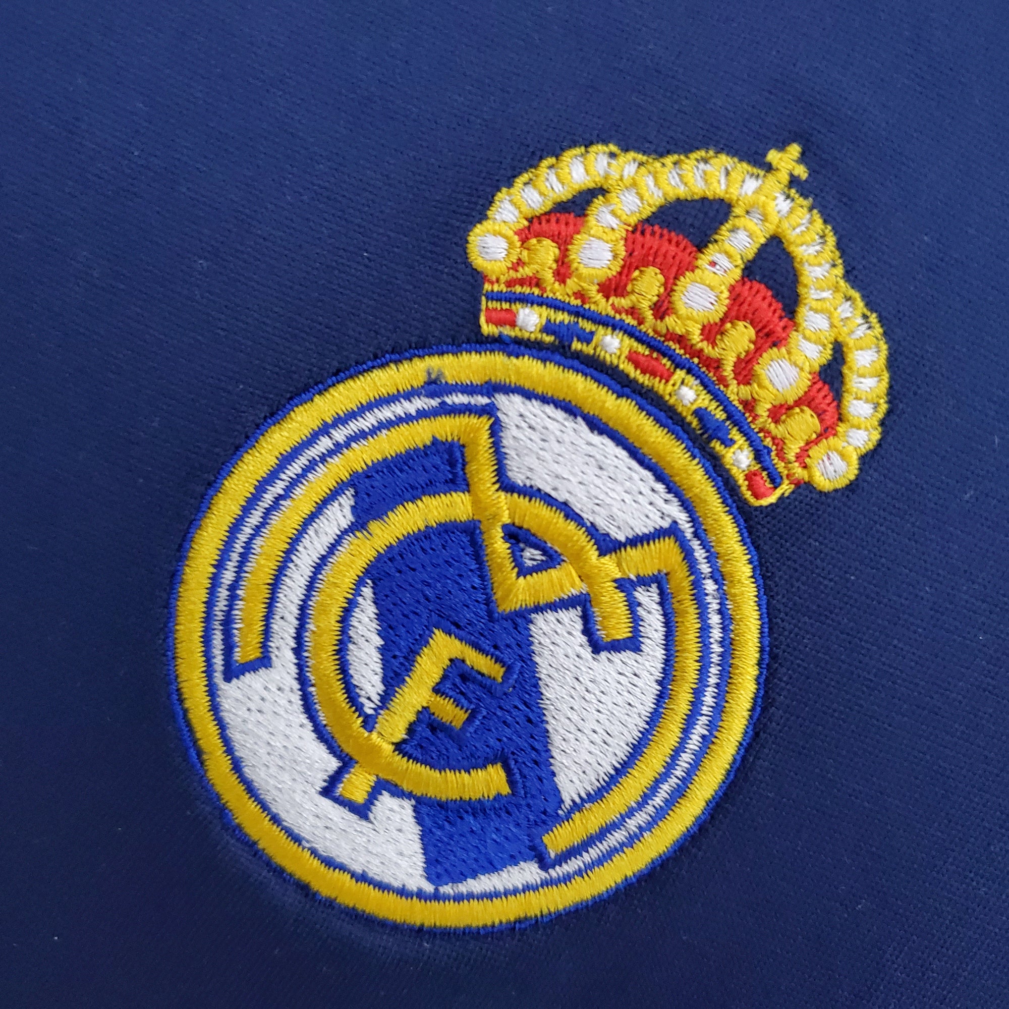Retro 2005/06 Real Madrid Away