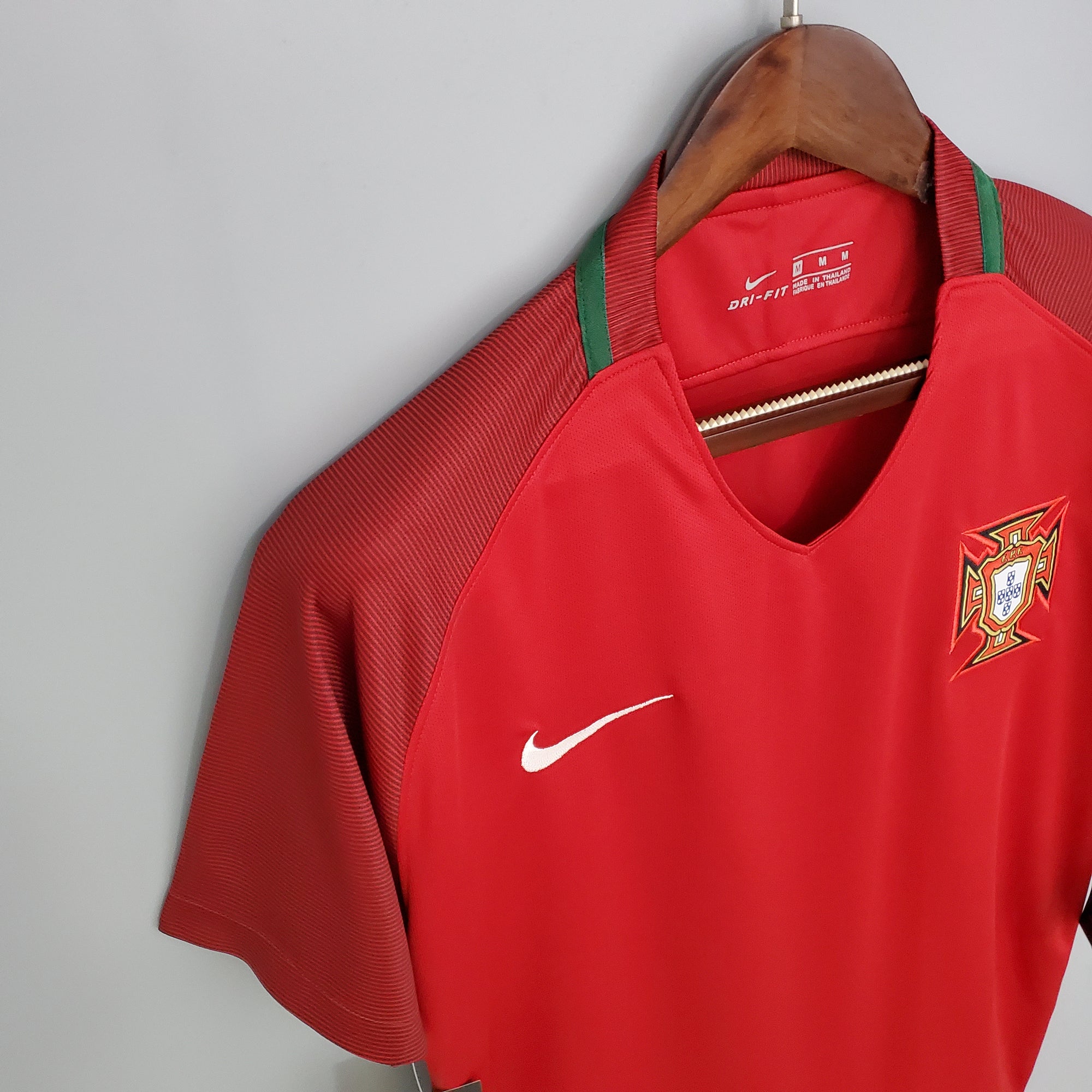 Retro Portugal 2016 home