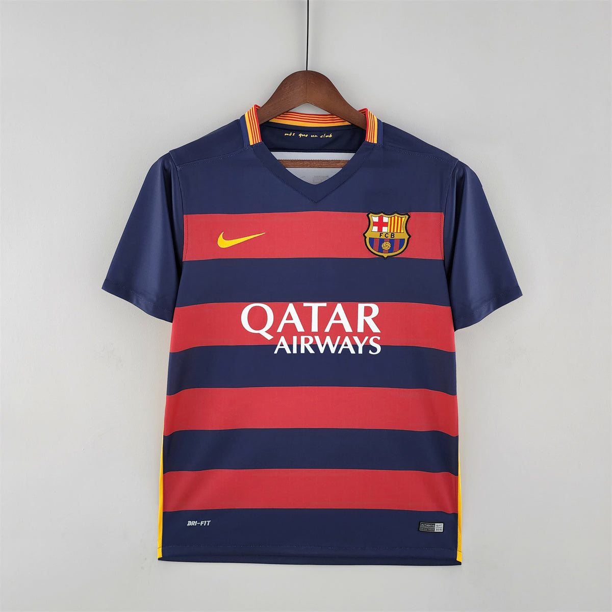 Retro 2015/16 Barcelona home