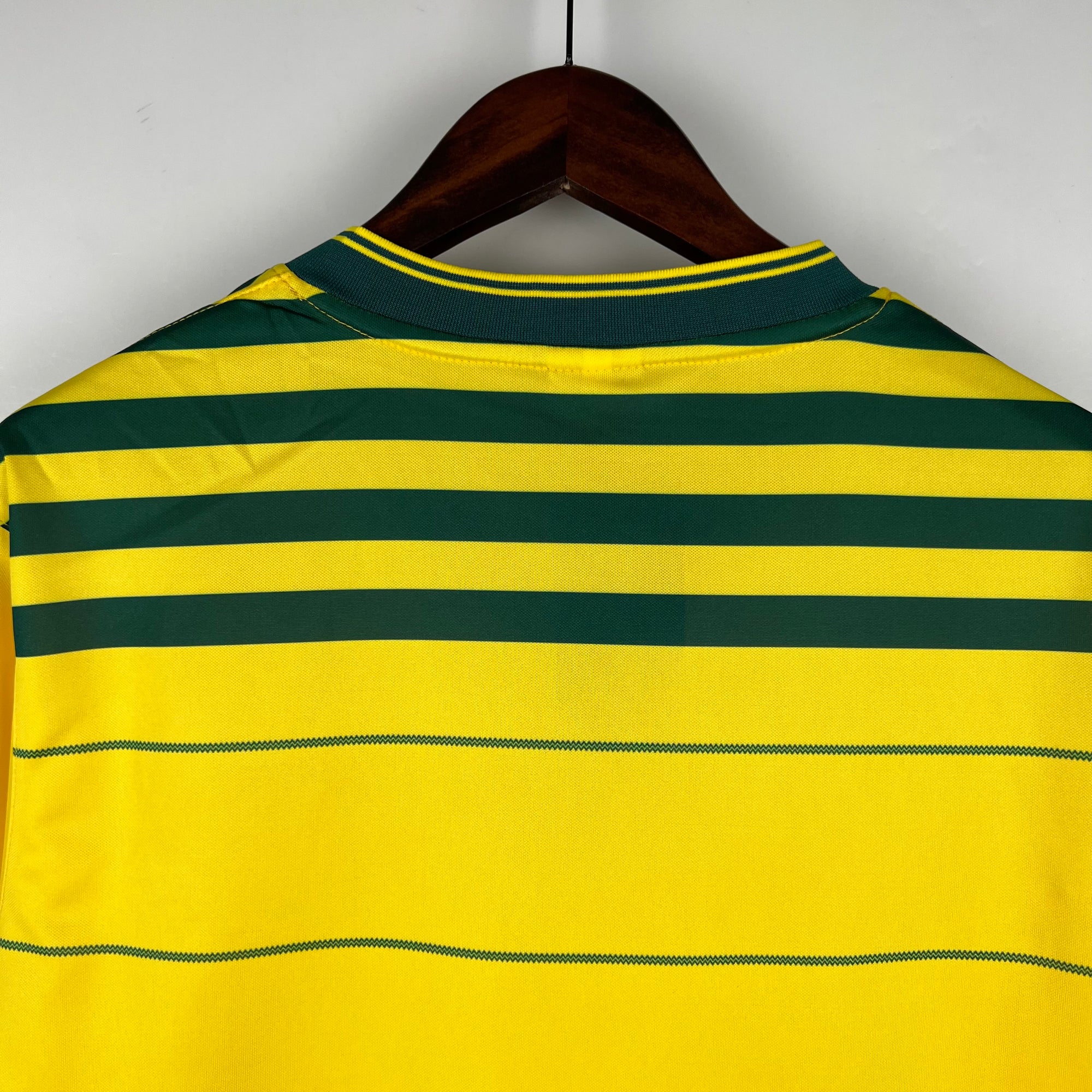 Retro Brazil 1984 Home