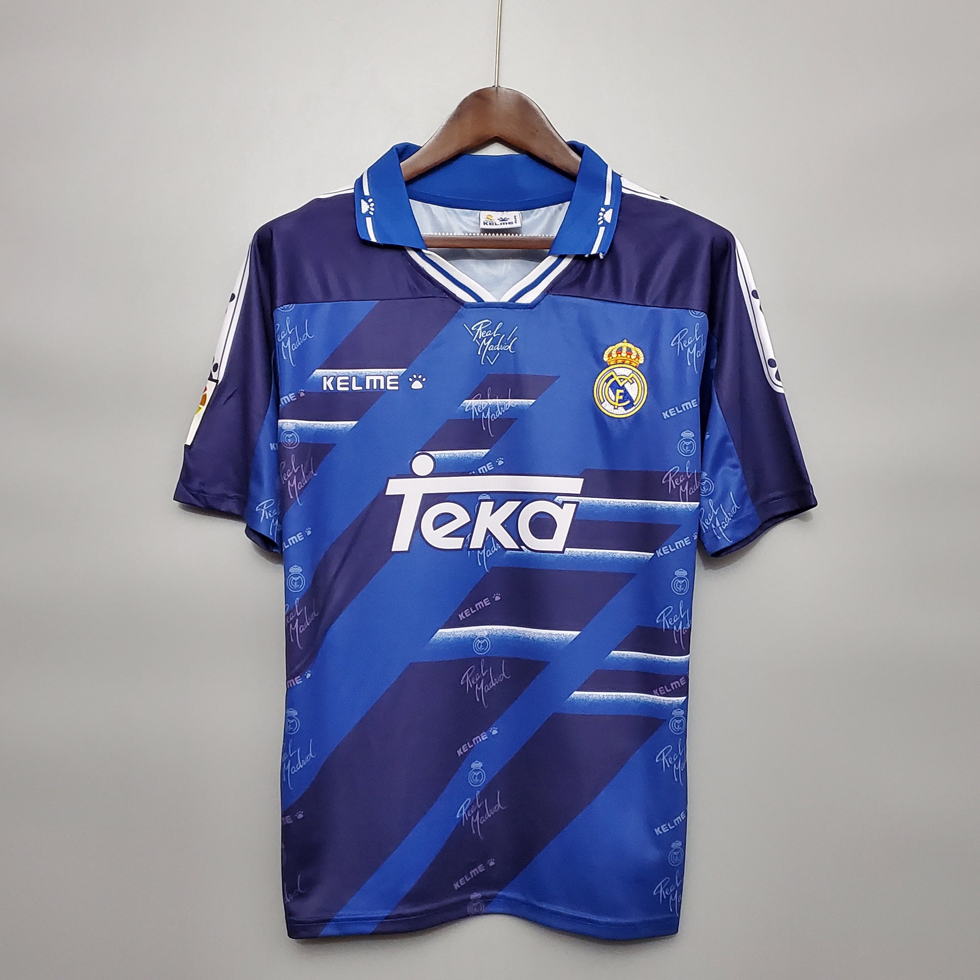 Retro Real Madrid 1994/96 away
