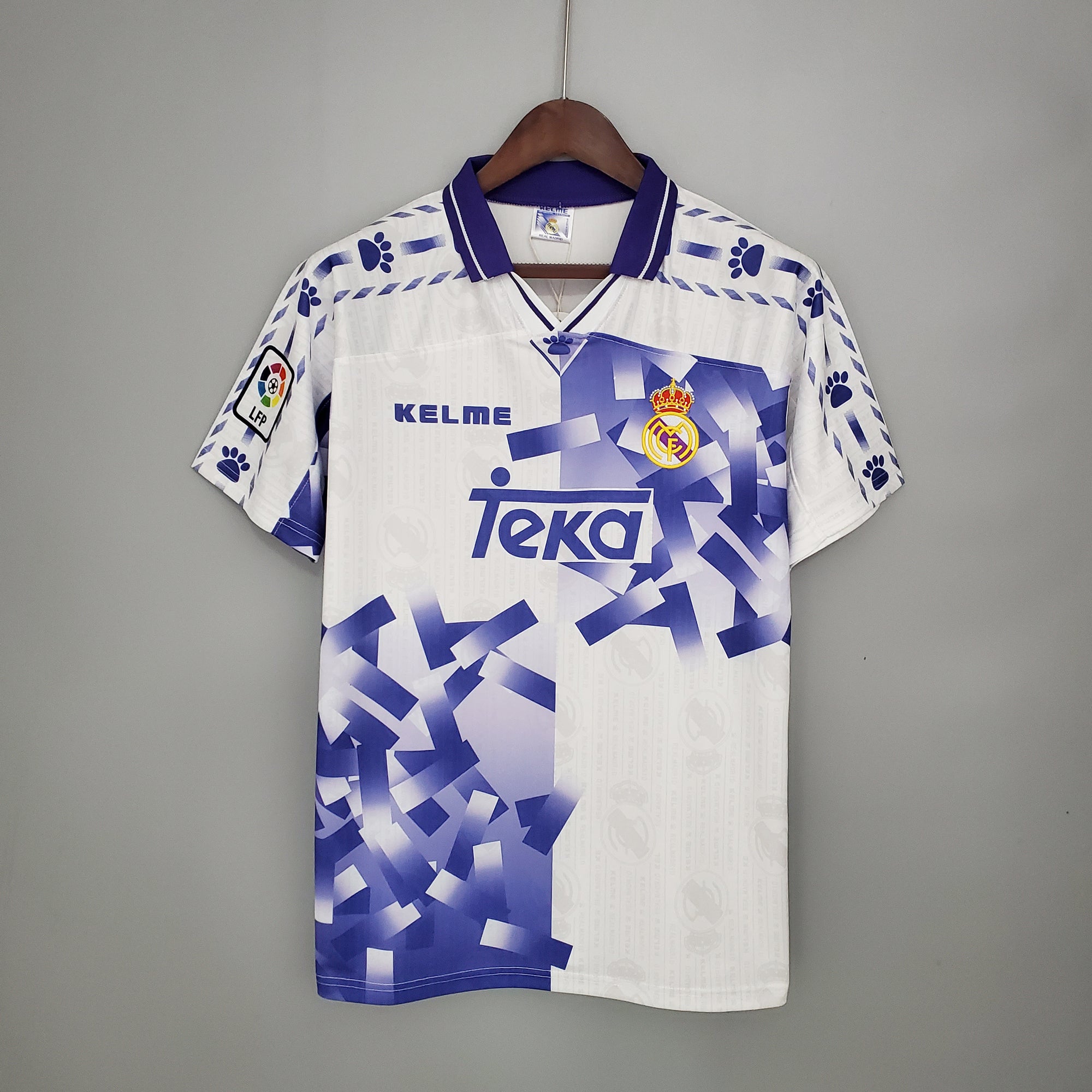 Retro Real Madrid 1996/97 third away