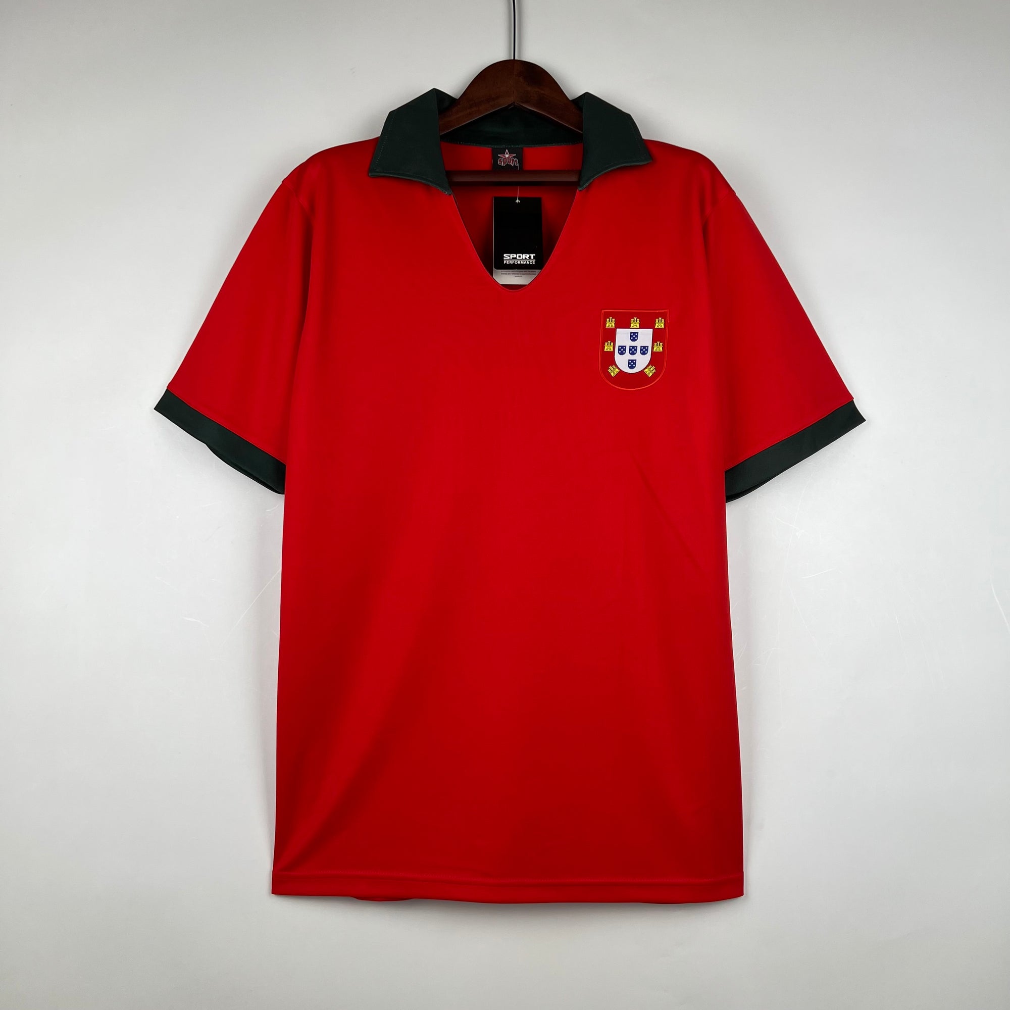 Retro Portugal 1972 Home