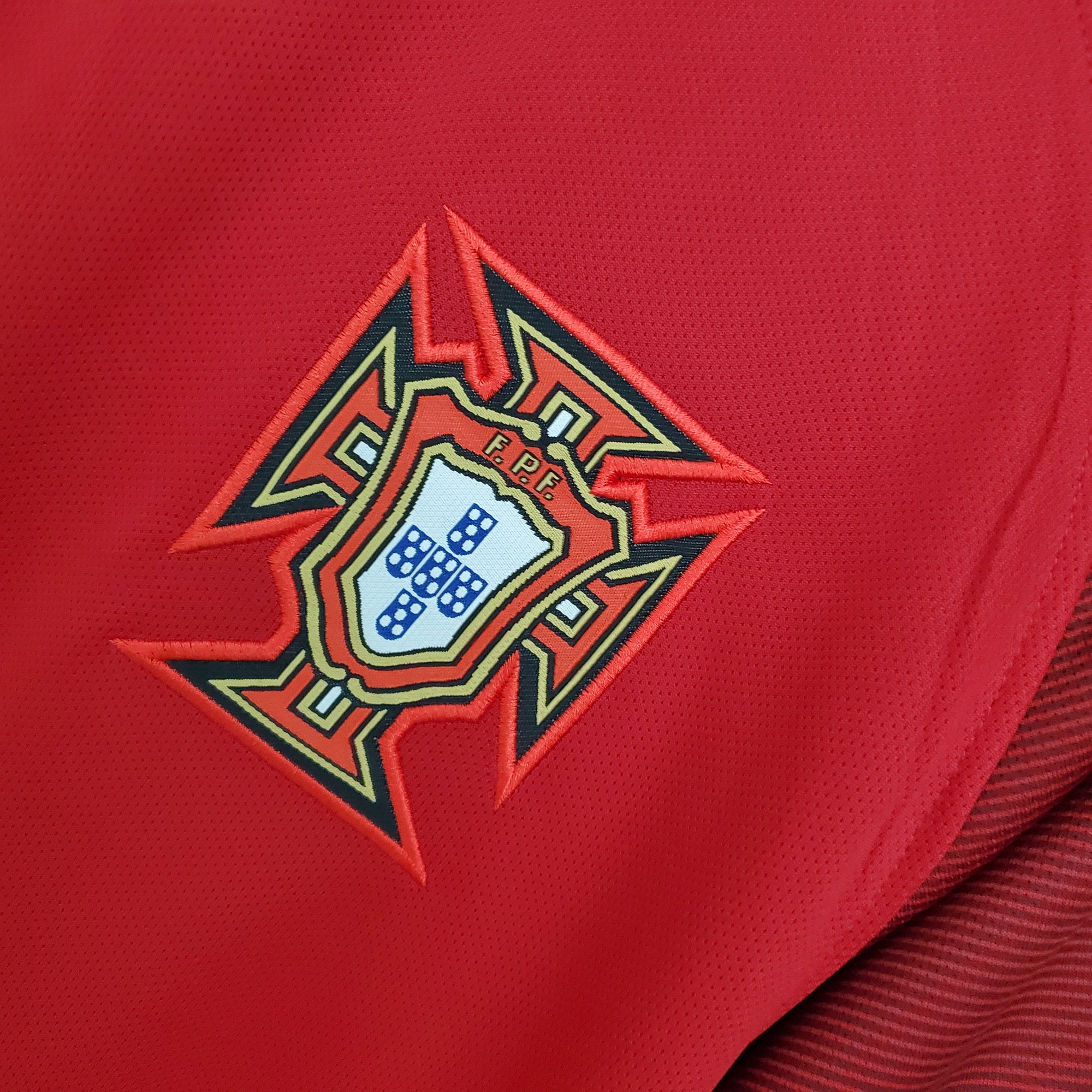 Retro Portugal 2016 home