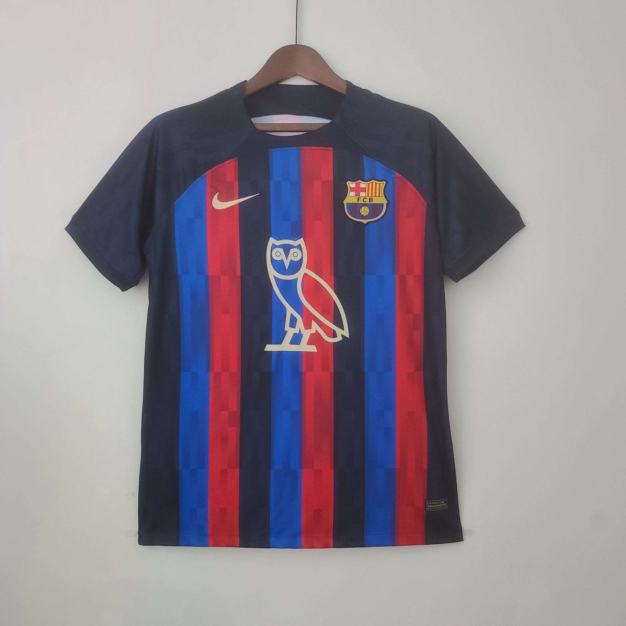 2022/23 Barcelona Owl Sponsor