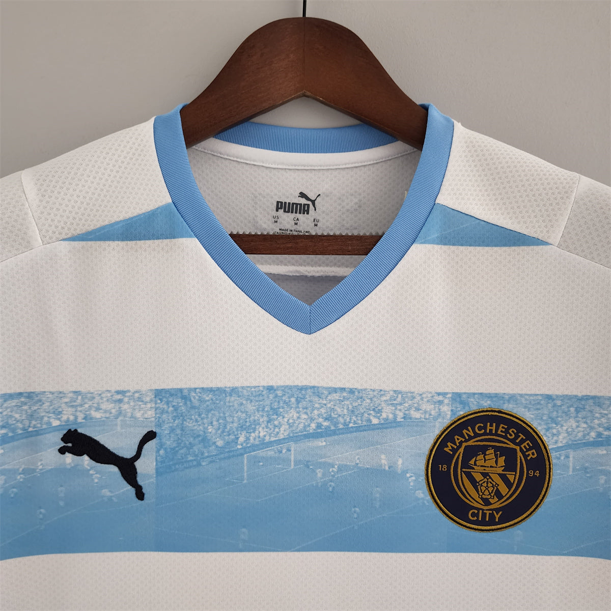 2022/23 Manchester City commemorative white blue