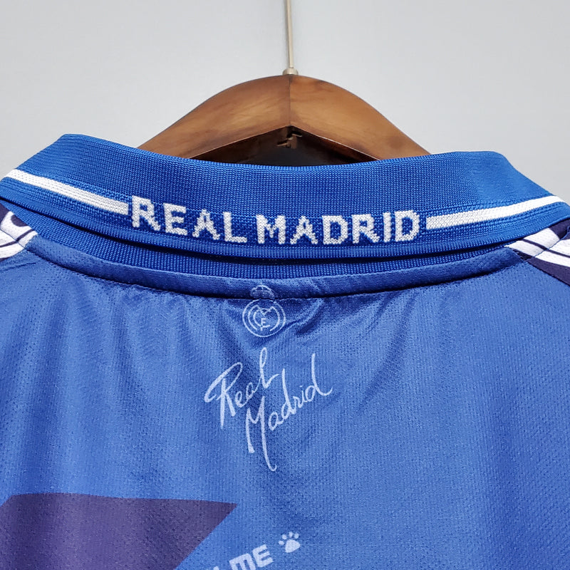 Retro Real Madrid 1994/96 away