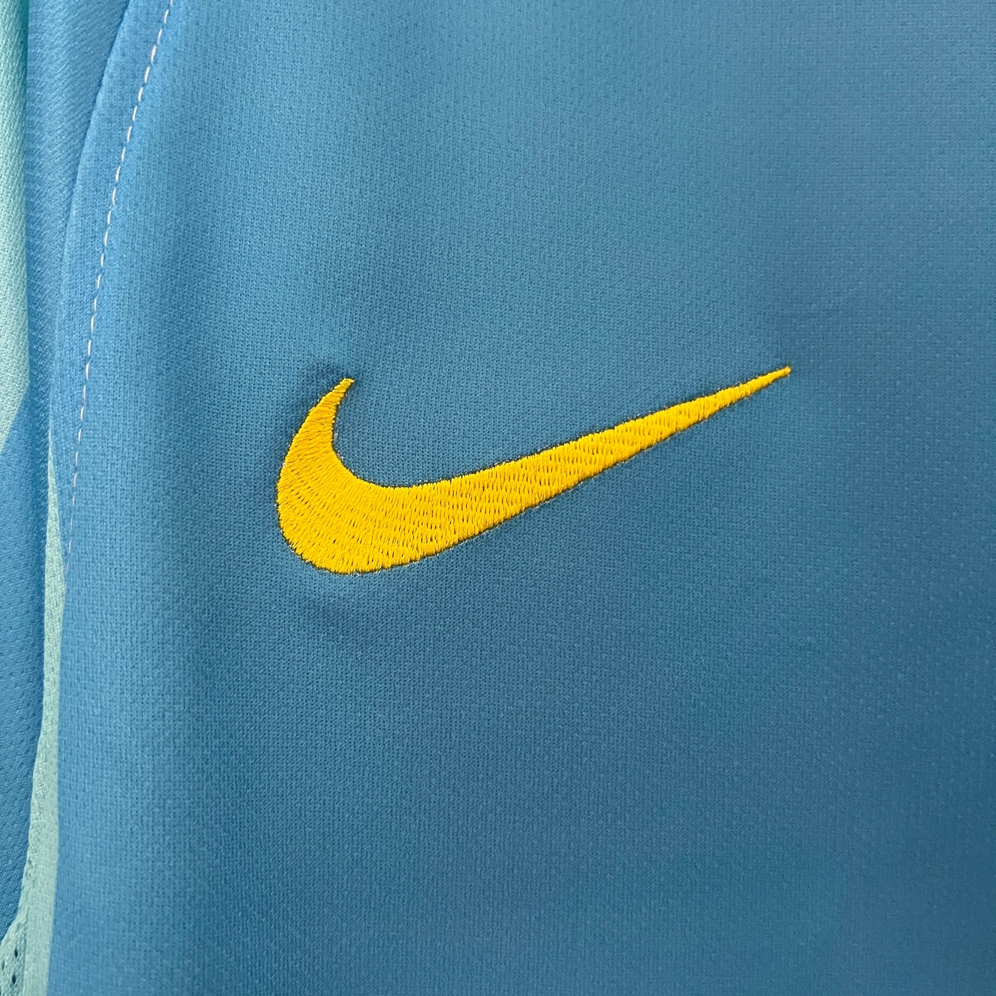 Retro Barcelona 2007/08 Away