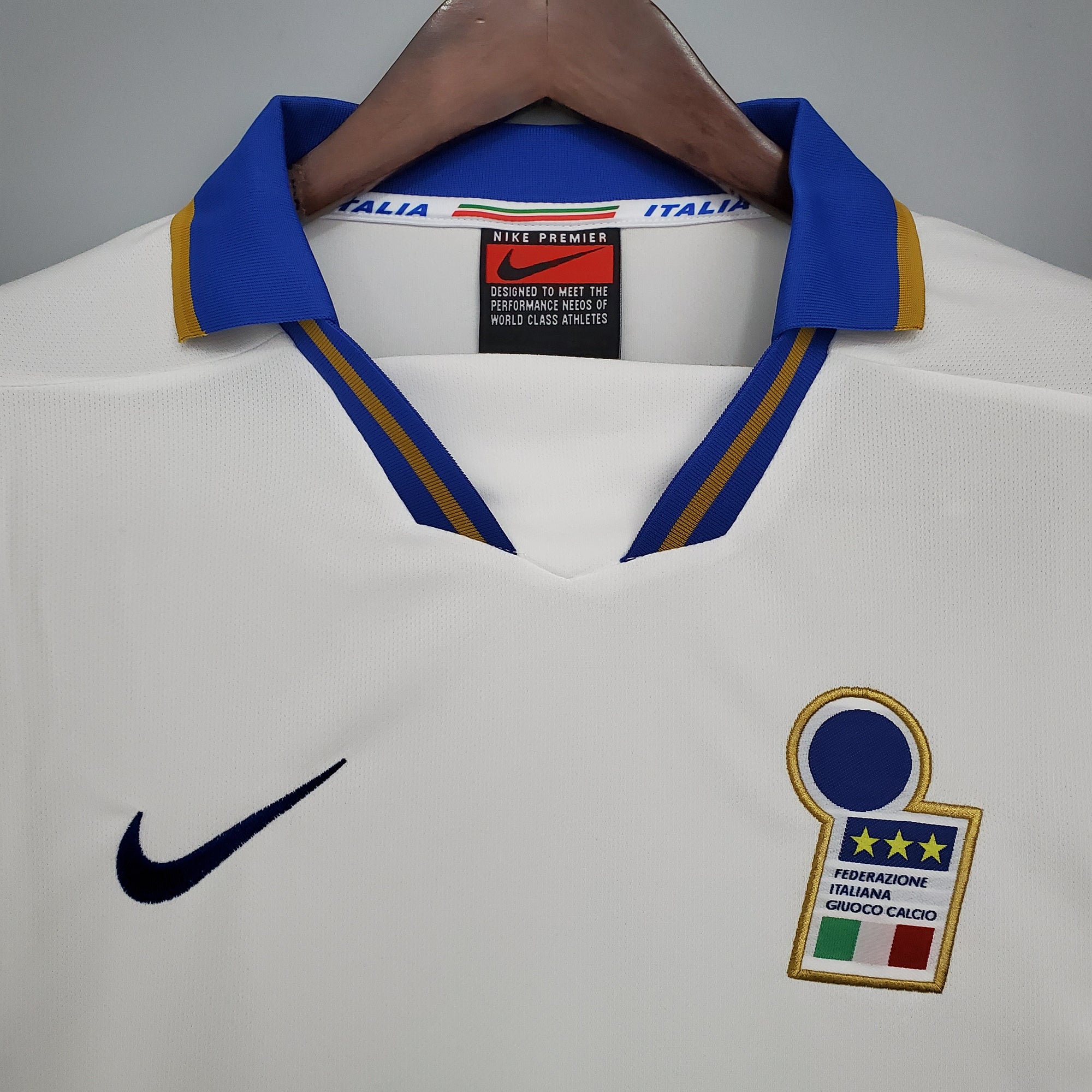 Retro Italy 1996 away