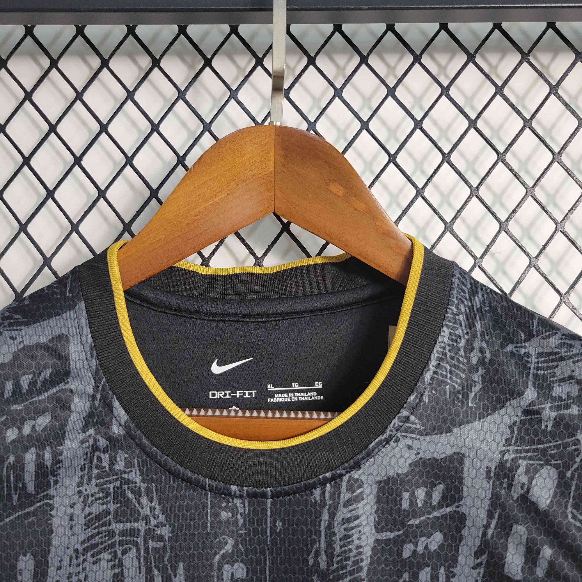 2023-24 Barcelona Black Gold Special Edition