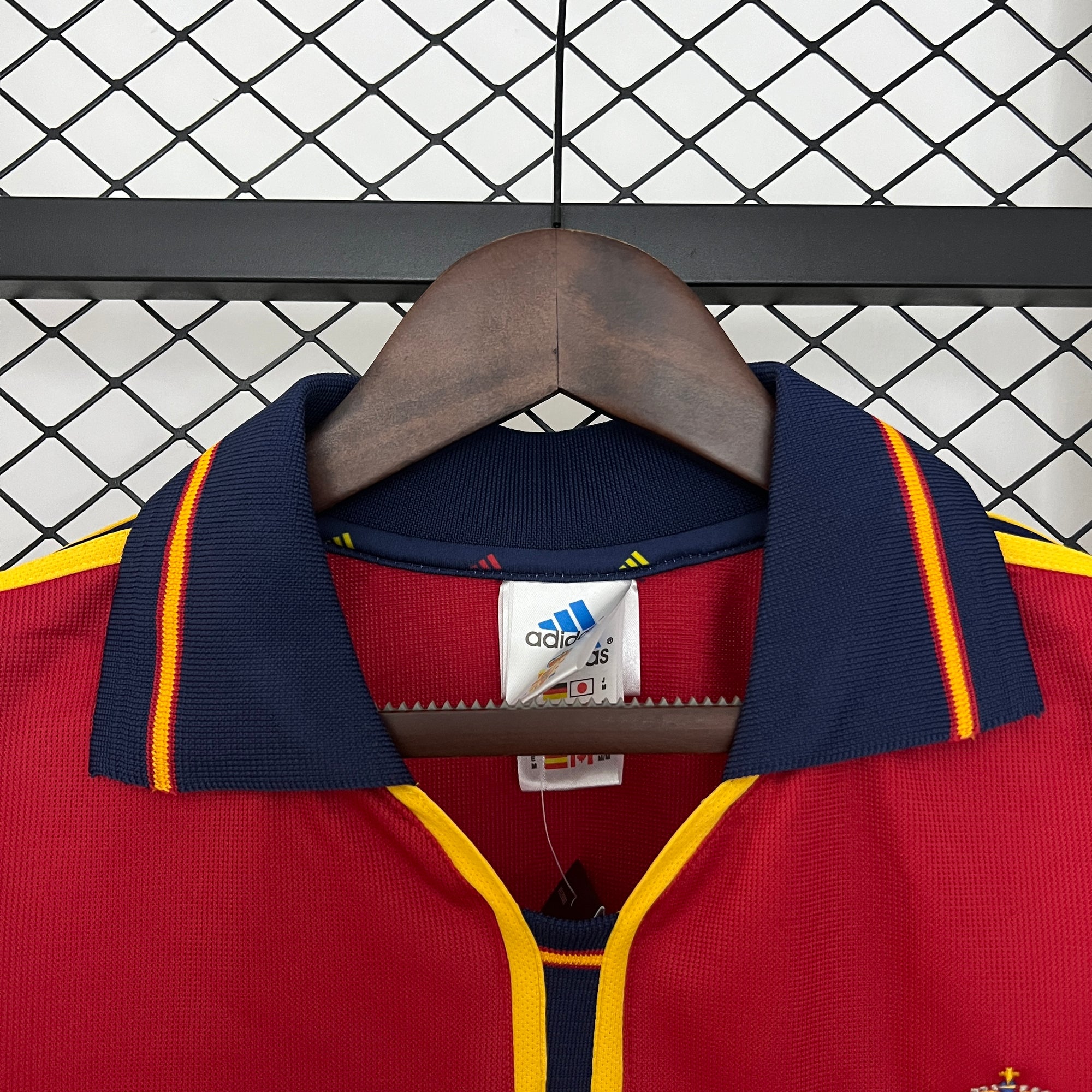 Retro Spain 2000 Home